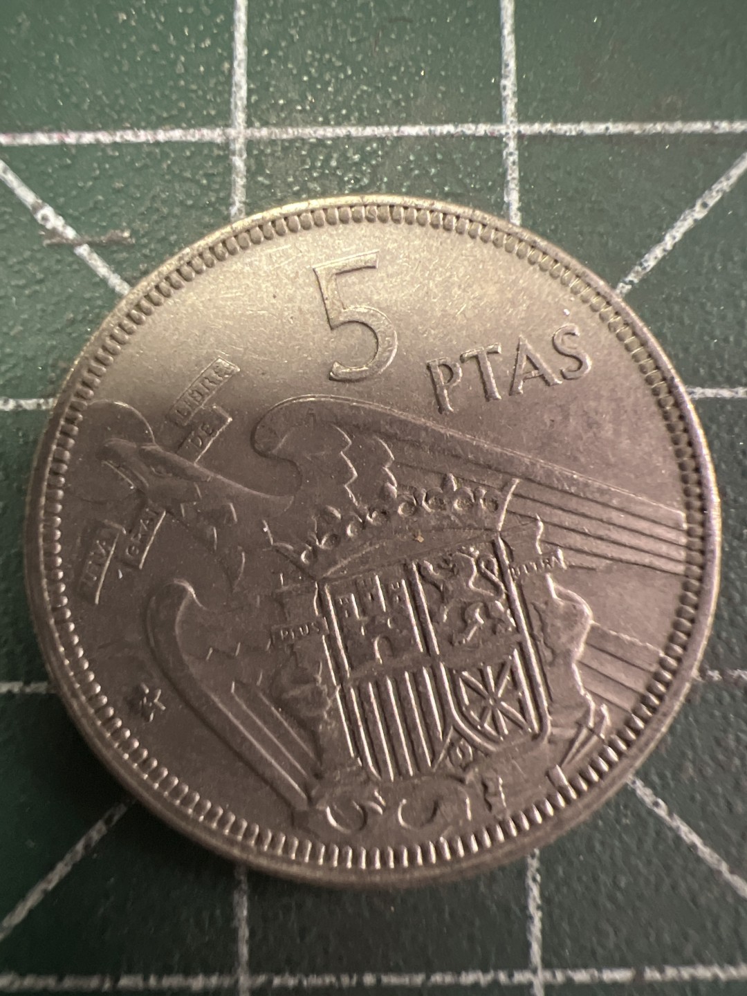 泡泡堂第258期  世界硬币 （无押金，捡漏，全场20包邮，偏远地区除外，接收代拍业务） 西班牙5比塞塔