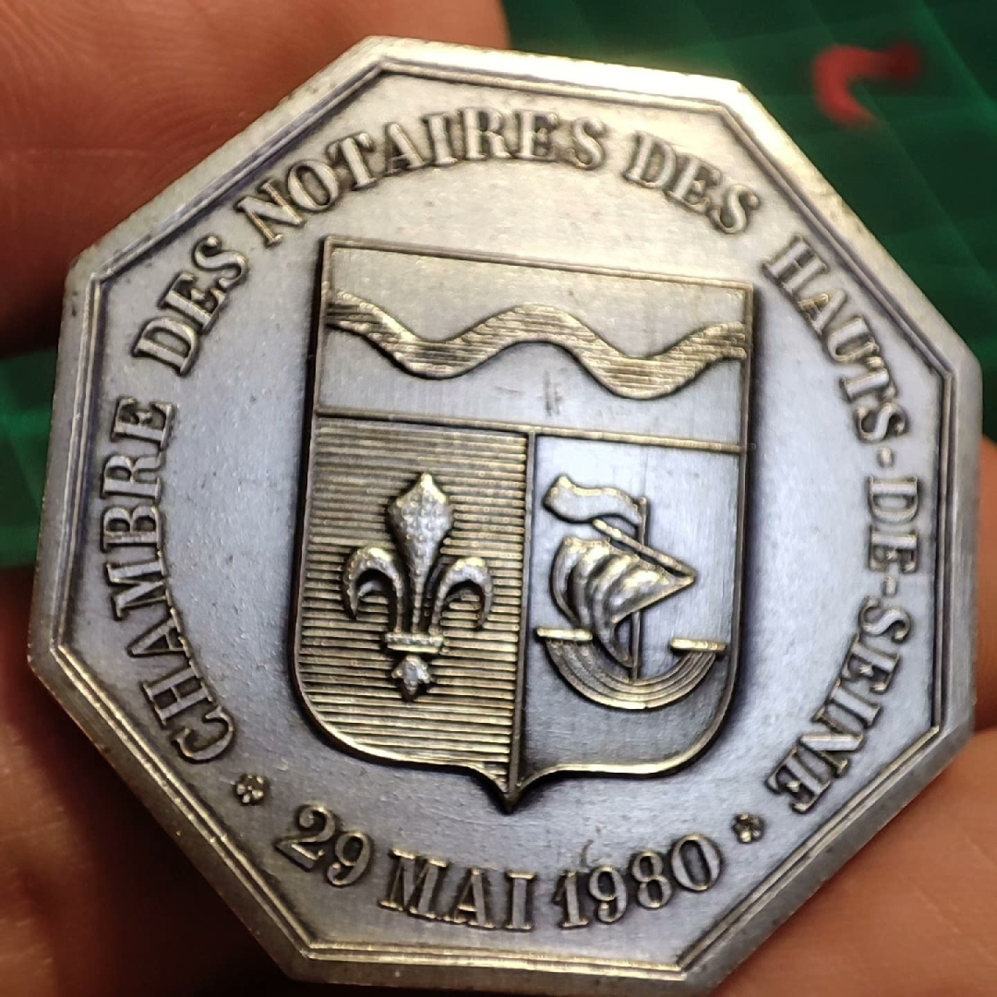 欧洲老铜章银章，周五晚自动结拍 法国八角镀银铜章 巴黎造币厂1980