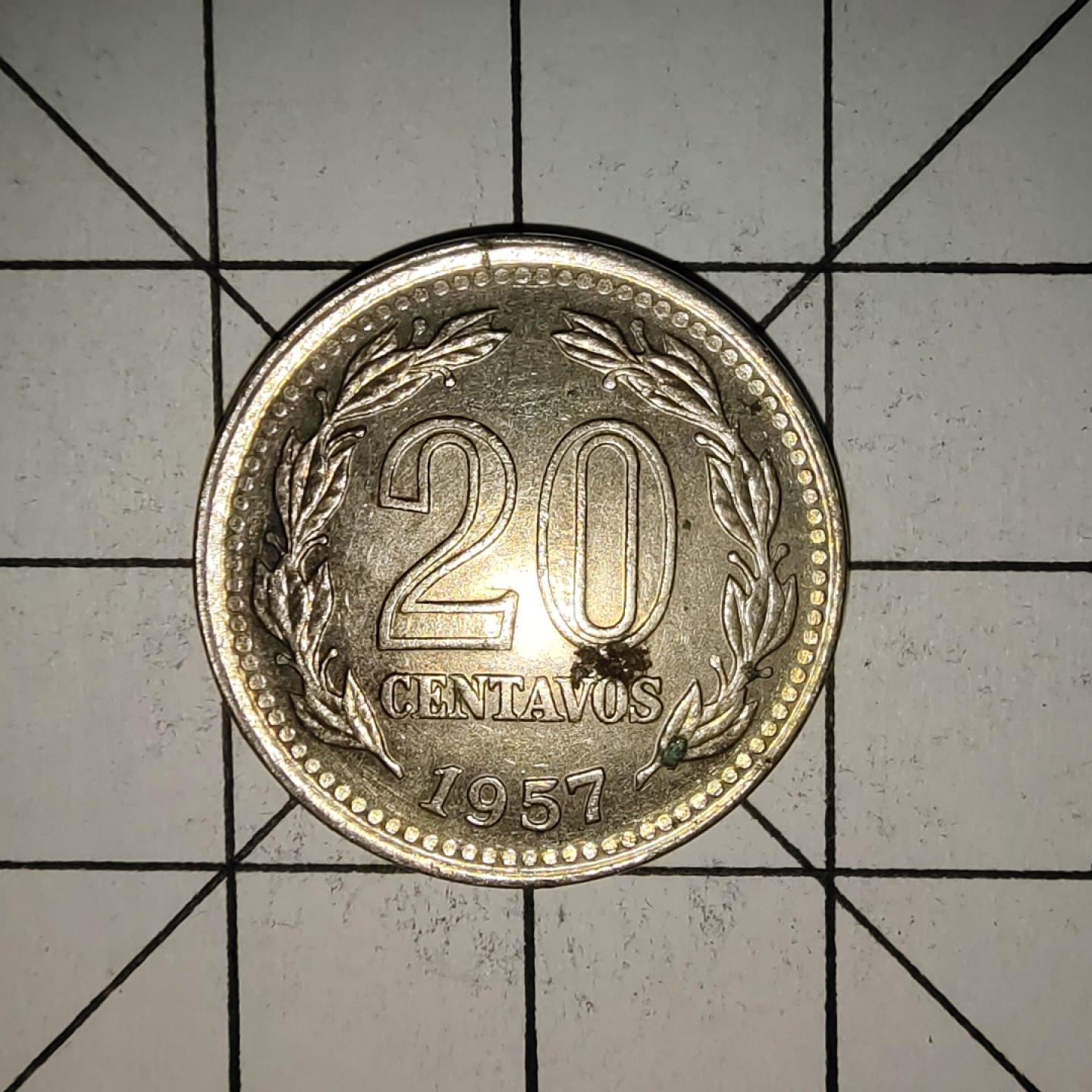 收藏之家世界硬币新年场(捡漏，无押金，无佣金，全场满20包邮，偏远地区除外) 阿根廷20分1957年