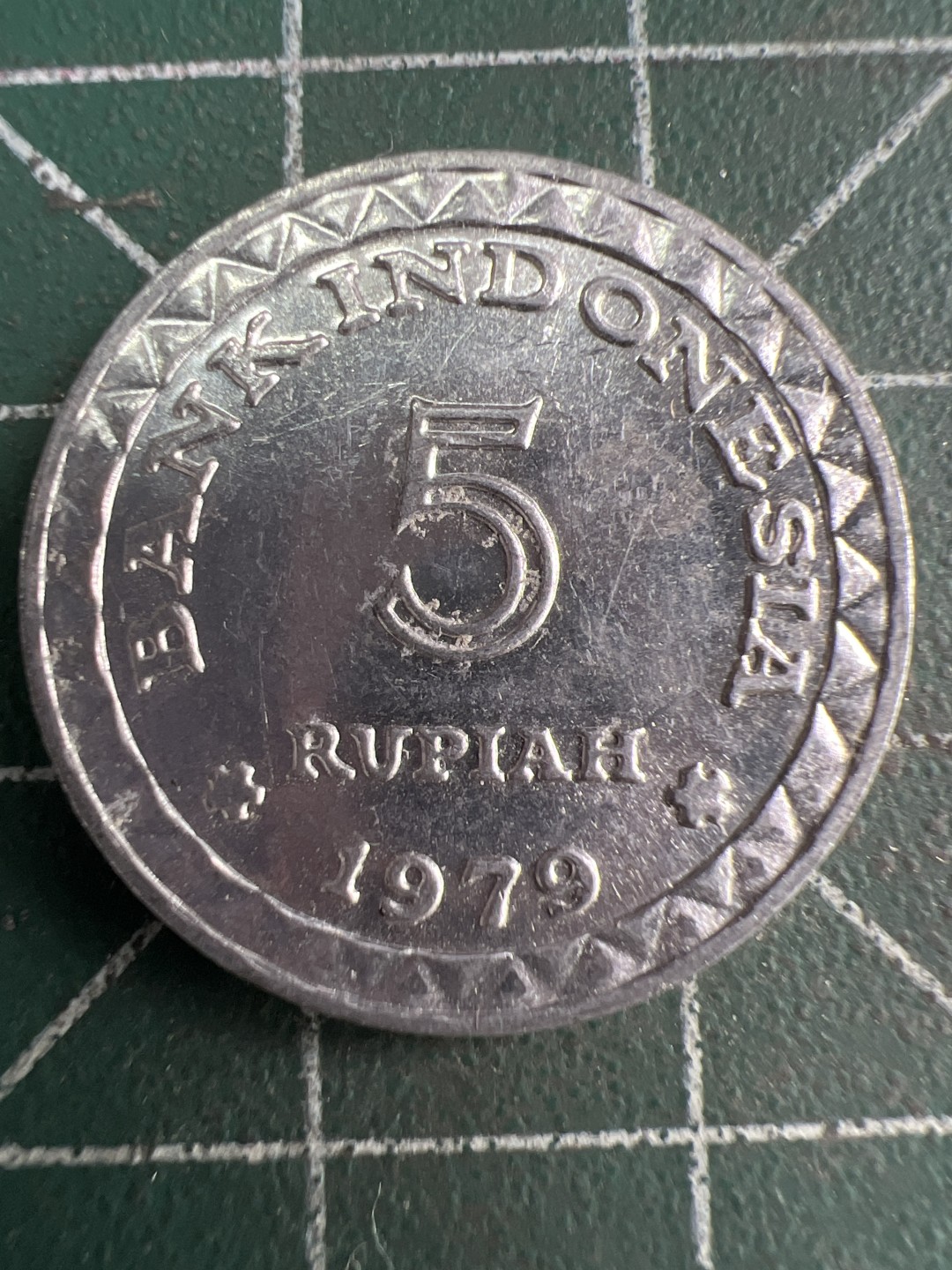 泡泡堂微拍第五十九幕硬币捡漏可累计专场👿👿，零佣金，零押金，累计满二十元包邮，接受代拍业务 印度尼西亚5卢比计划生育纪念币铝币