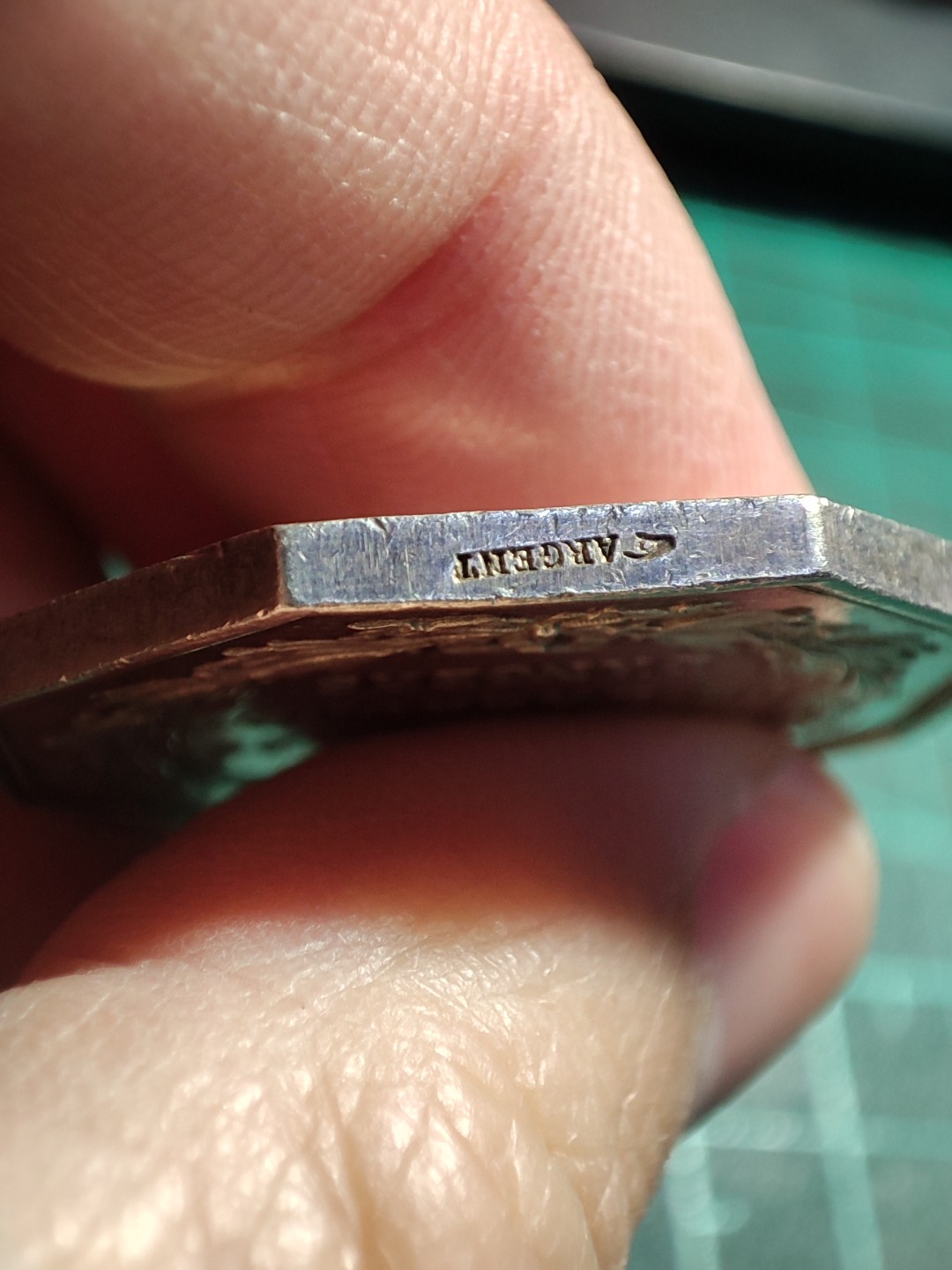 欧洲老铜章银章，周五晚自动结拍