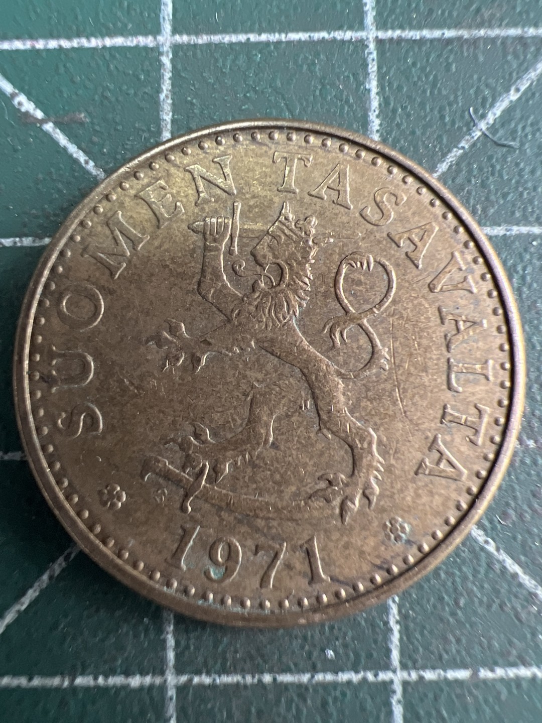 泡泡堂微拍第五十九幕硬币捡漏可累计专场👿👿，零佣金，零押金，累计满二十元包邮，接受代拍业务 芬兰20盆尼