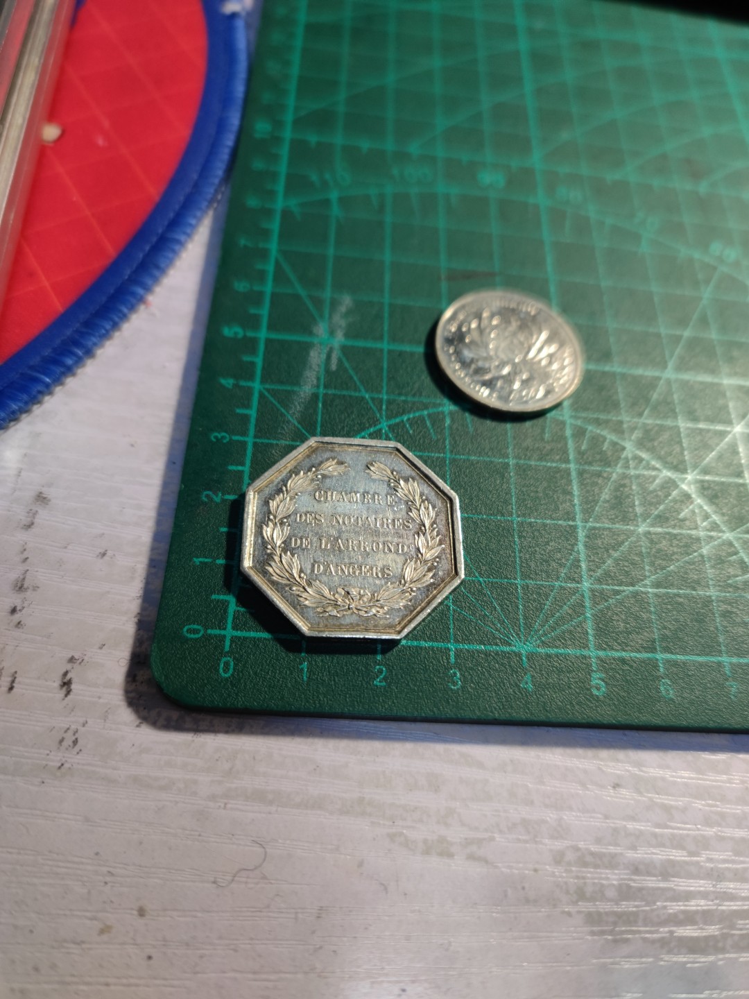 欧洲老铜章银章，周五晚自动结拍 法国八角银章