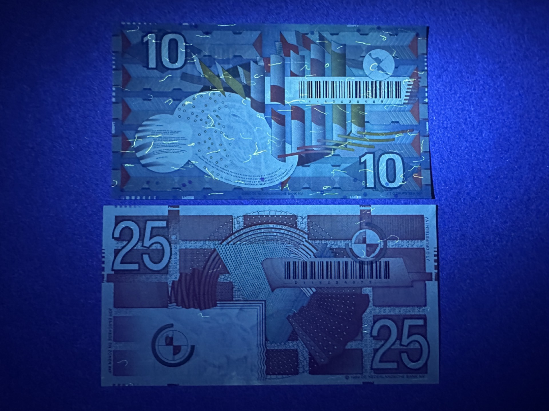 《张总收藏》89期——外币荟萃 欧洲精品 荷兰10、25盾2张 UNC 齿轮版