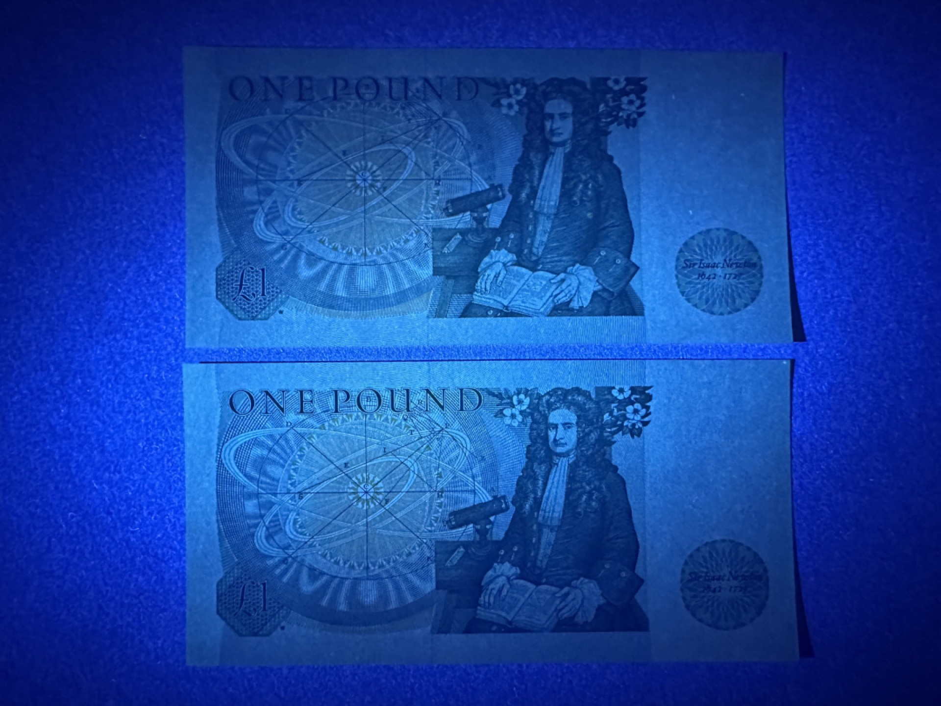 《张总收藏》89期——外币荟萃 欧洲精品 英格兰1镑2张 UNC D序列