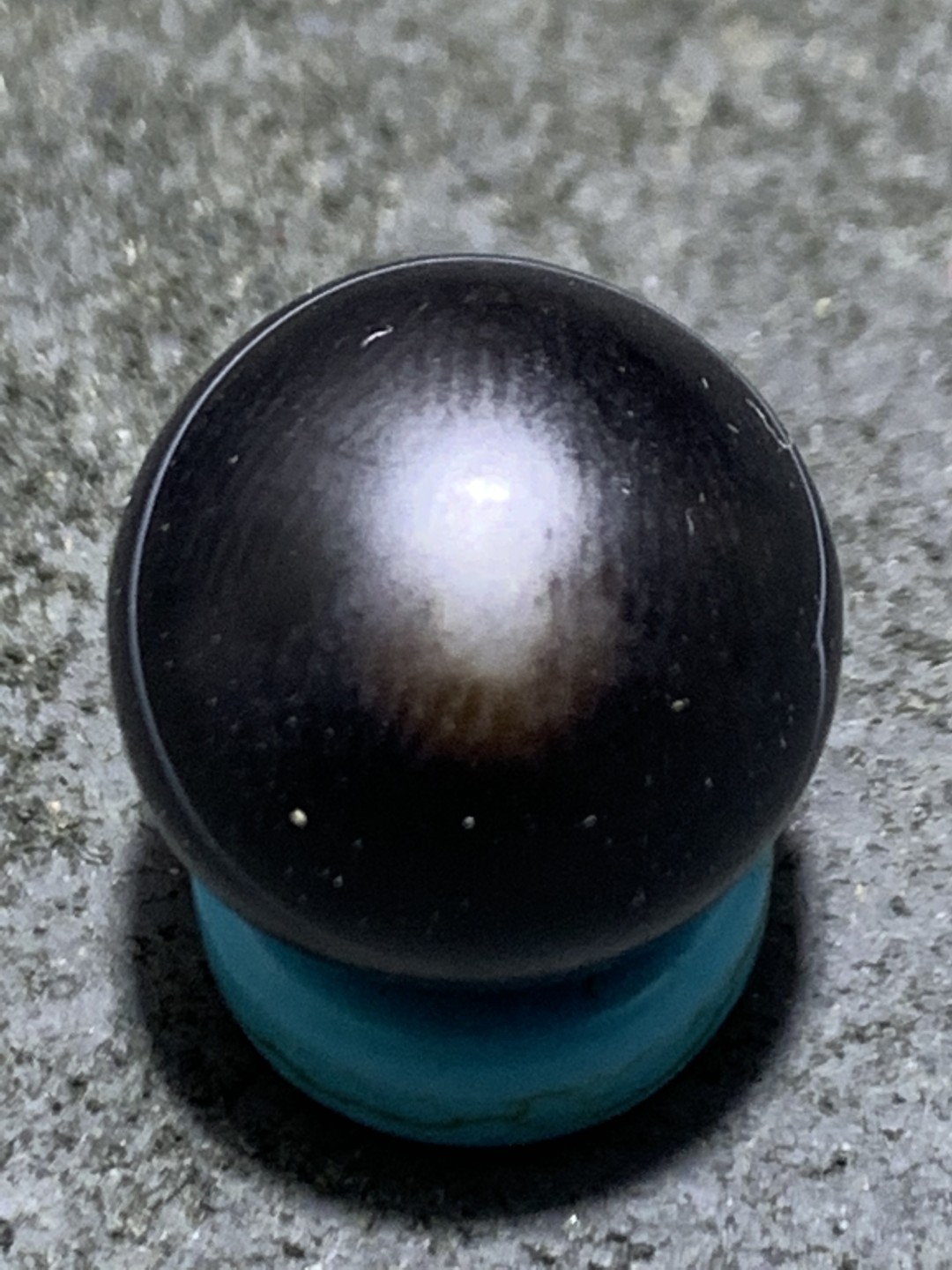 精品亚光一线药师玛瑙圆珠一颗！