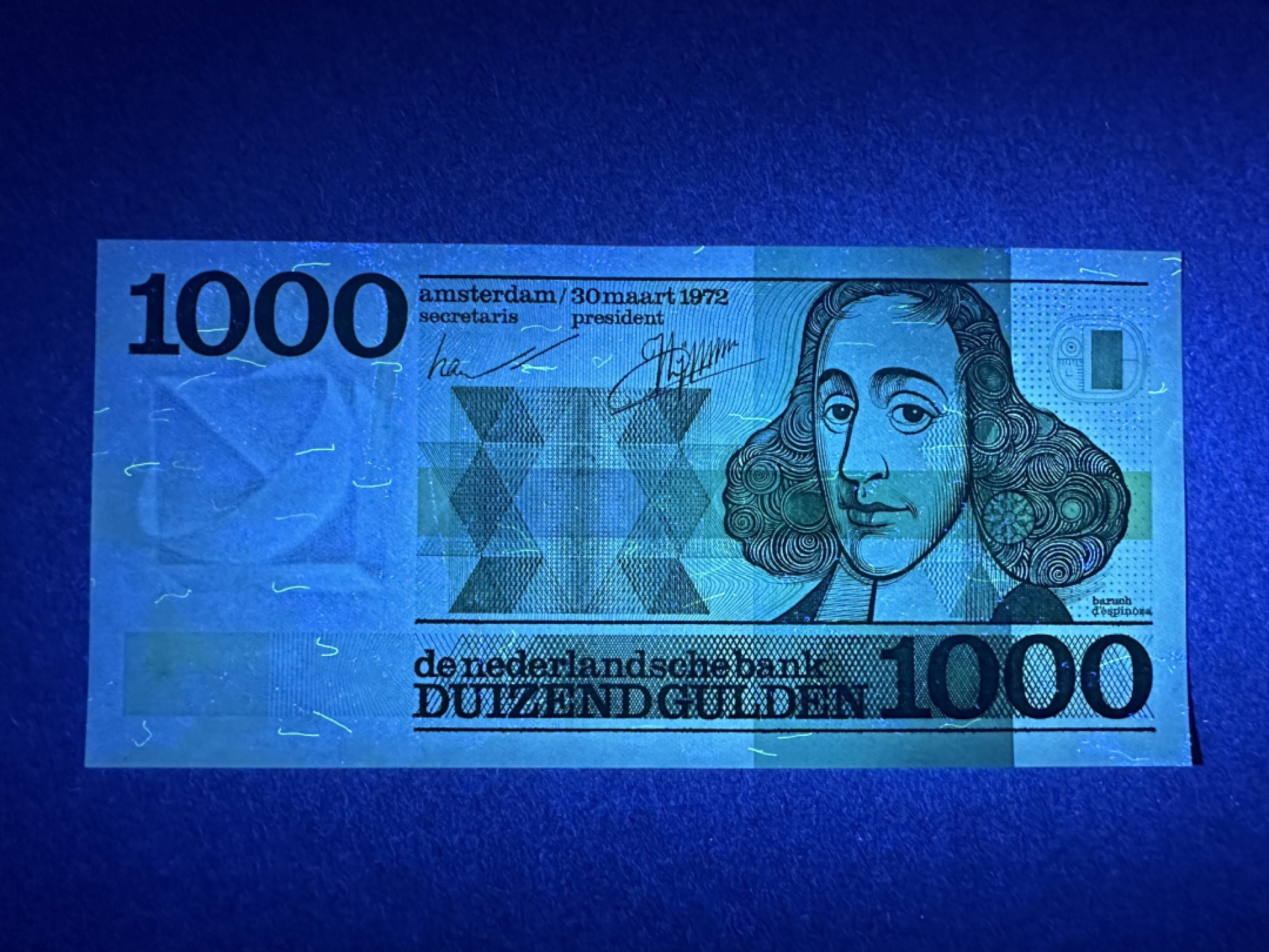 《张总收藏》89期——外币荟萃 欧洲精品 荷兰1000盾 UNC 人像版斯宾诺莎 光泽凹凸强 局部有轻微荧光 无47
