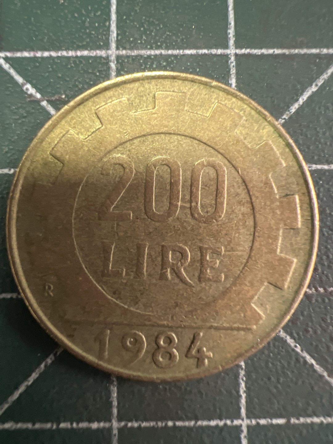 泡泡堂第258期  世界硬币 （无押金，捡漏，全场20包邮，偏远地区除外，接收代拍业务） 意大利200里拉