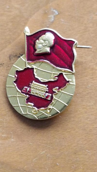 开心放漏 - 非常漂亮，非常稀少的毛主席纪念章一枚