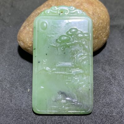 天然和田玉碧玉雕刻风景人物牌子一个， - 天然和田玉碧玉雕刻风景人物牌子一个，