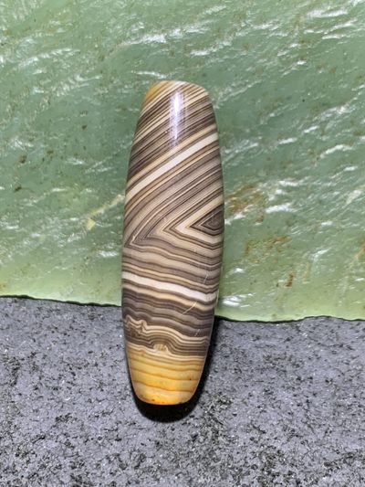 缠丝玛瑙直桶通货桶珠一个 缠丝玛瑙直桶通货桶珠一个