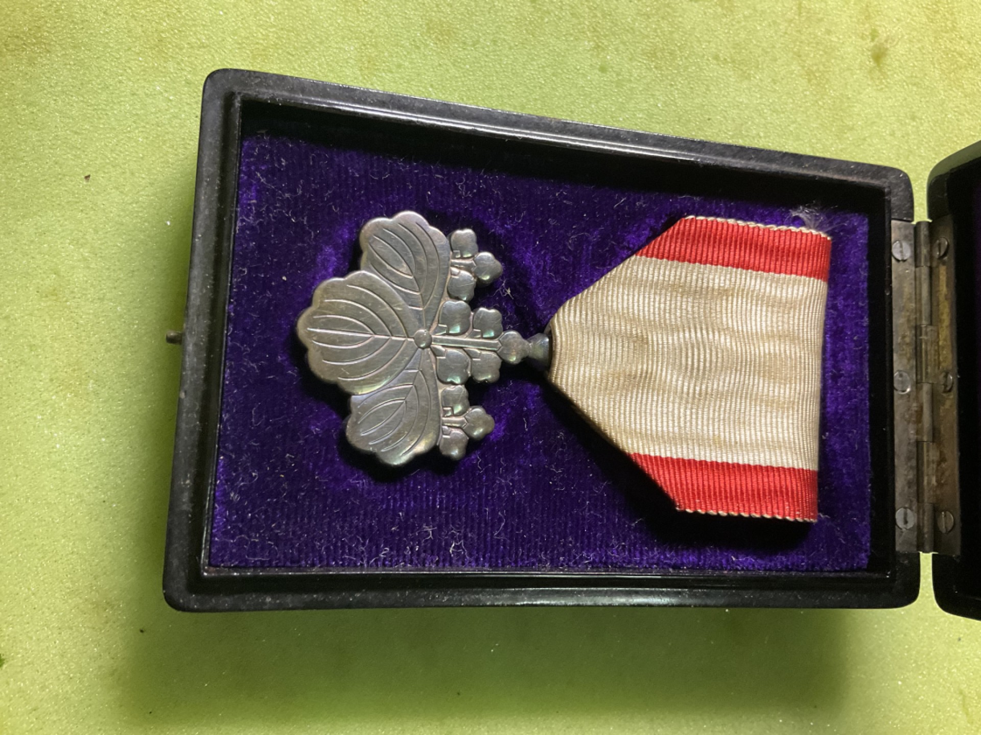 松山幣藏第5场日章拍卖 八等白色桐叶章