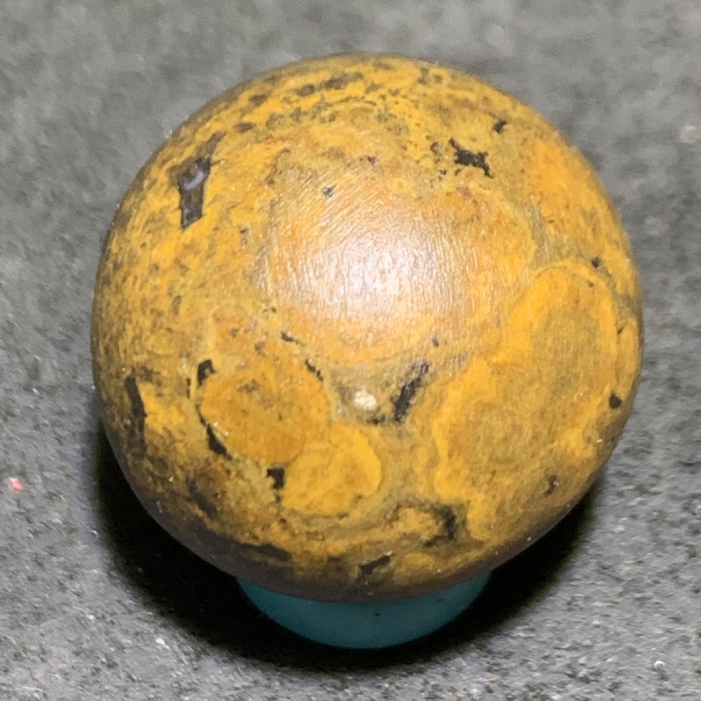 精美天然九眼页岩石蒙天珠天眼大圆珠一颗！
