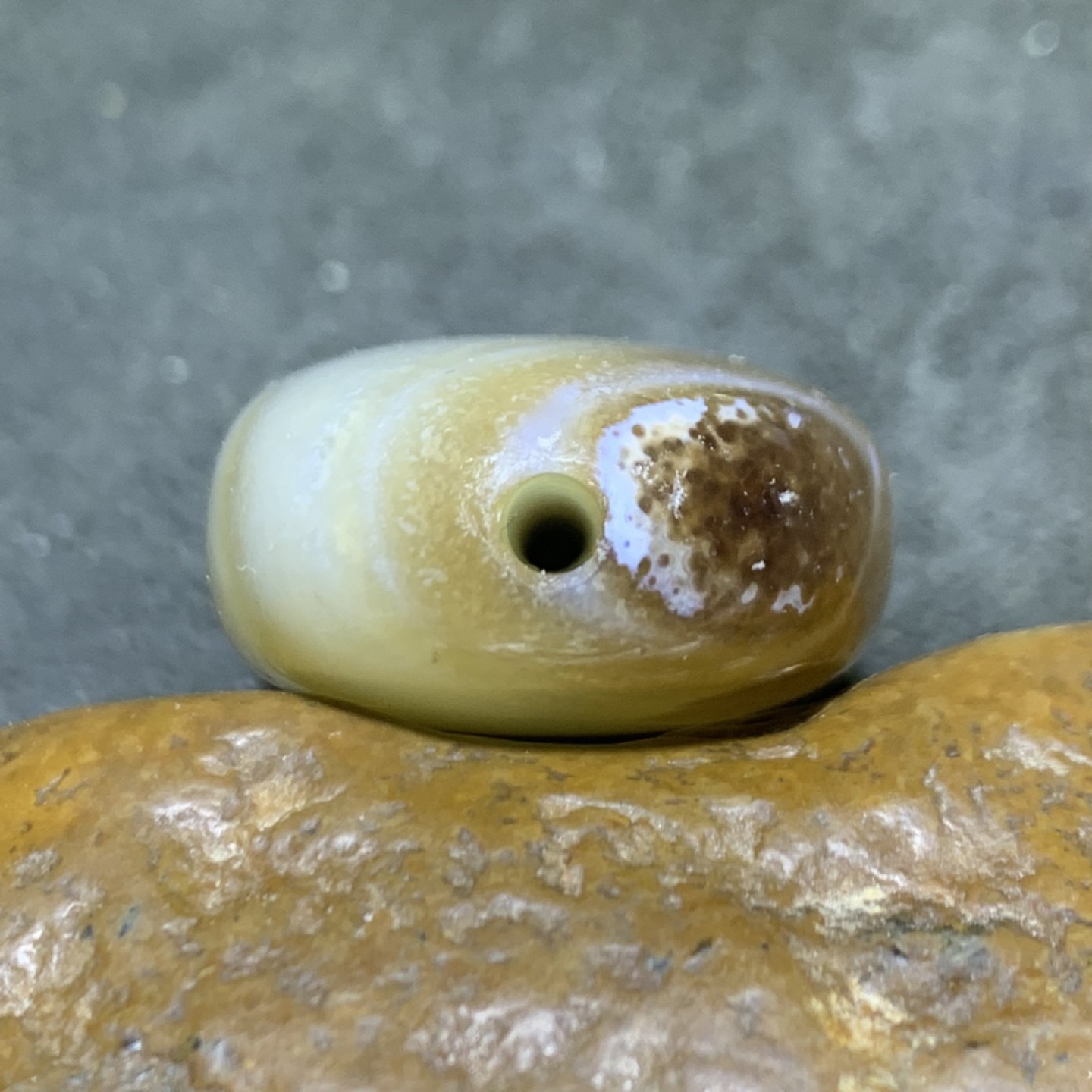 精美高玉化药师玛瑙板珠一个