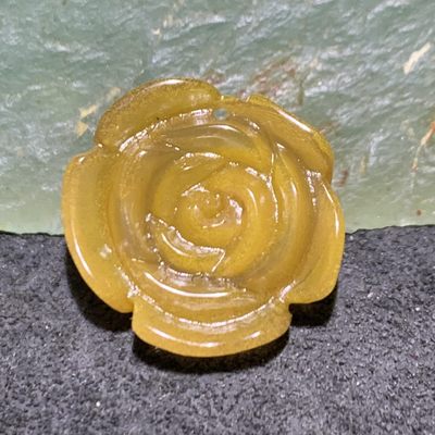 放福利！精美高润度冻料飘金沙鸡油黄蒙料战国红雕刻玫瑰花吊坠一个， - 放福利！精美高润度冻料飘金沙鸡油黄蒙料战国红雕刻玫瑰花吊坠一个，