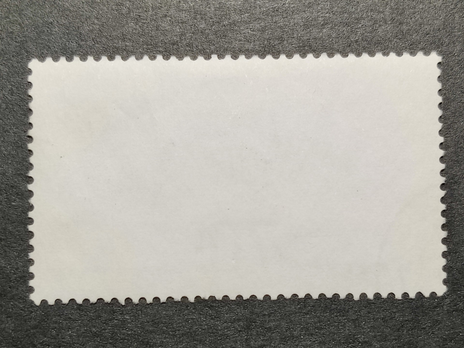 洪涛臻品批发群 精选邮票限时拍卖第九百八十一期  T77明清扇画70分大筋 面艳背白票挺无人为 信销全品【尾图三连300元】
