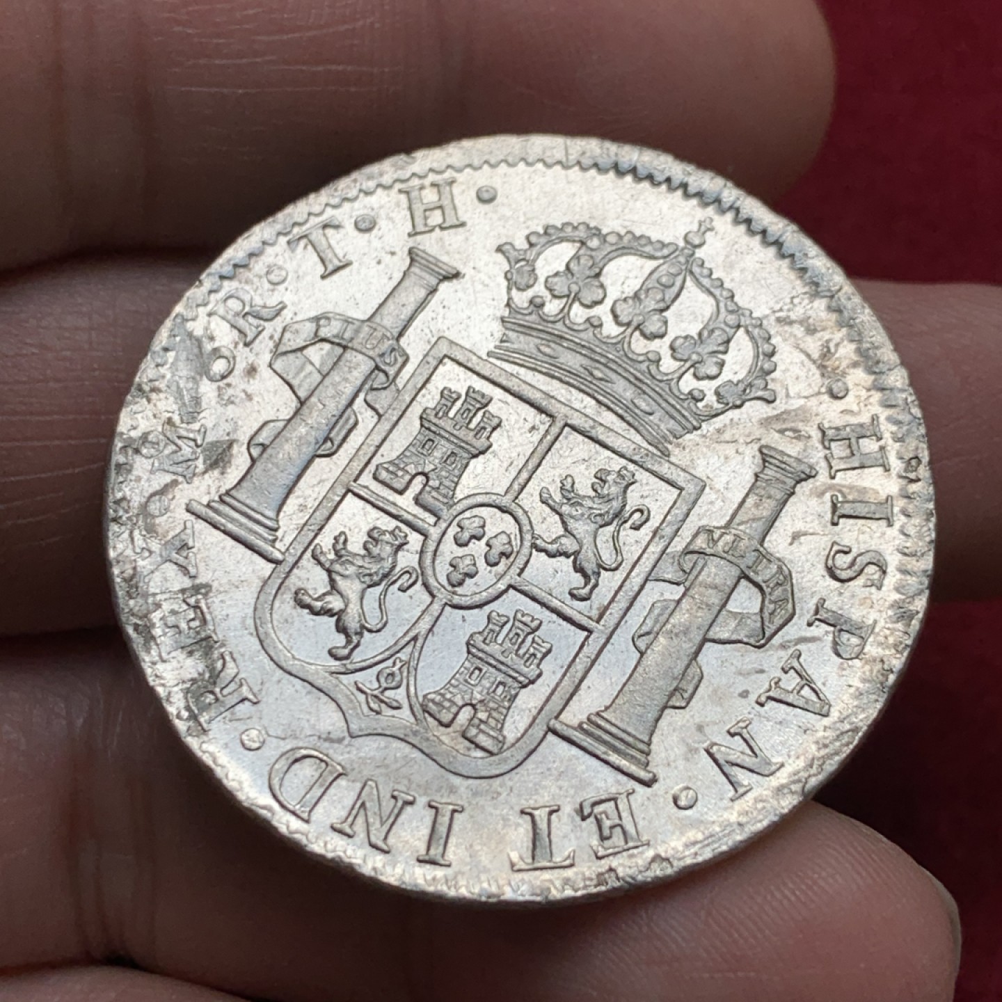 《竞宝斋》第135场-周日，周一连拍 (全场包邮) 墨西哥 1805年 卡四 双柱 8R 大银币 正反深打 墙砖清晰 难得品相