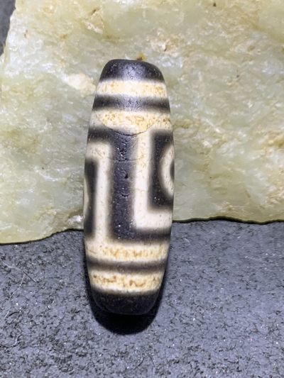 仅此一颗，精品两眼玛瑙天珠一颗 仅此一颗，精品两眼玛瑙天珠一颗