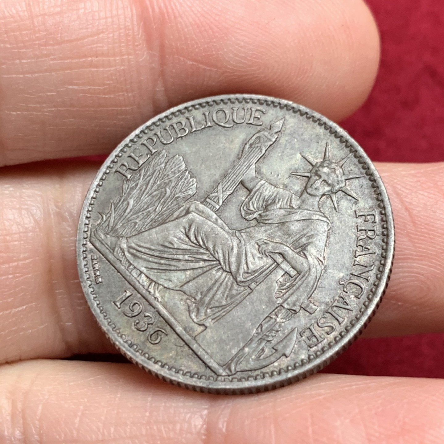 《竞宝斋》第135场-周日，周一连拍 (全场包邮) 法属印支 1936年坐洋 50分 银币 状态好