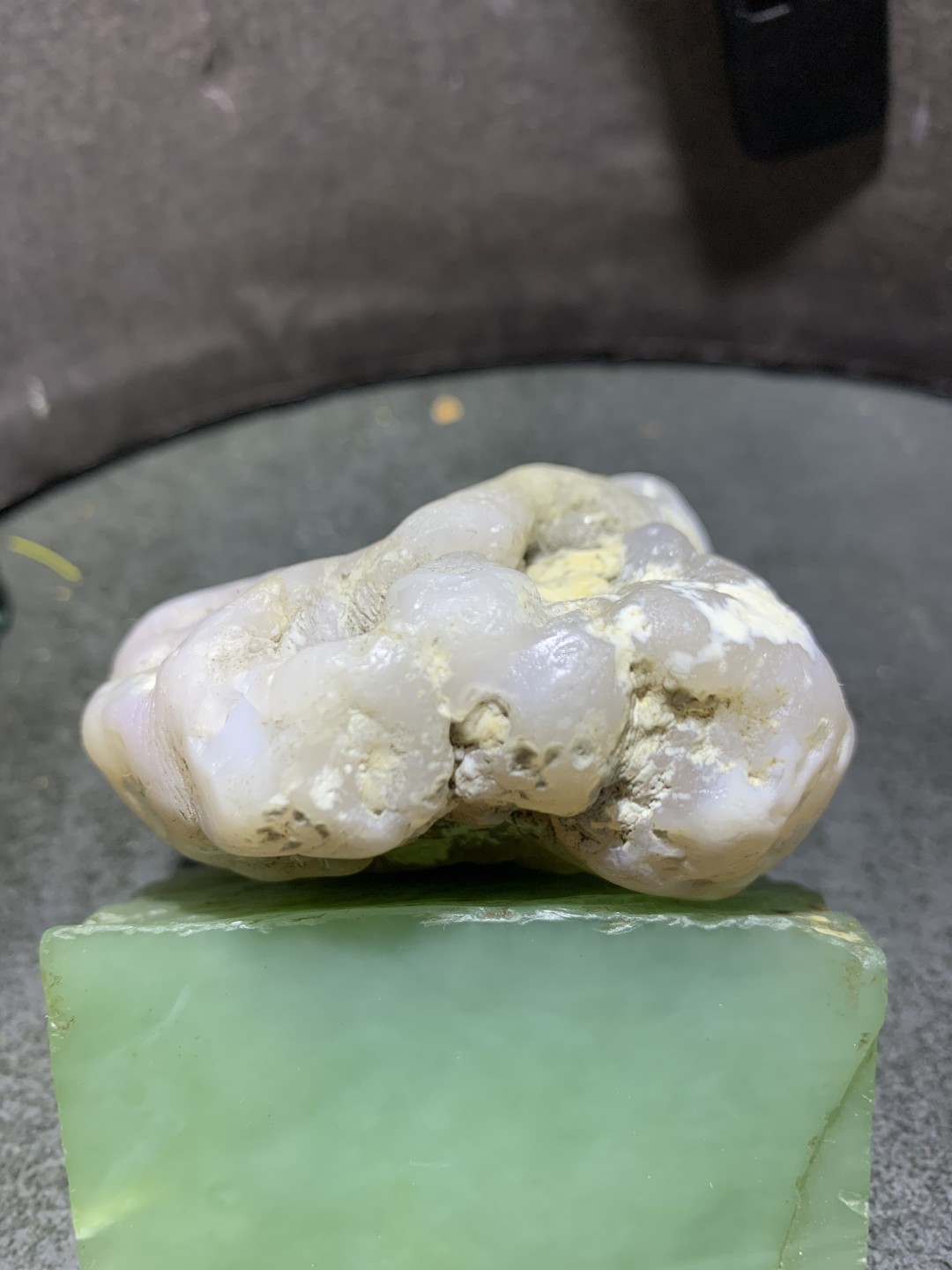 精美天然新疆哈密结晶体高玉化蛋白玉原石一块，
