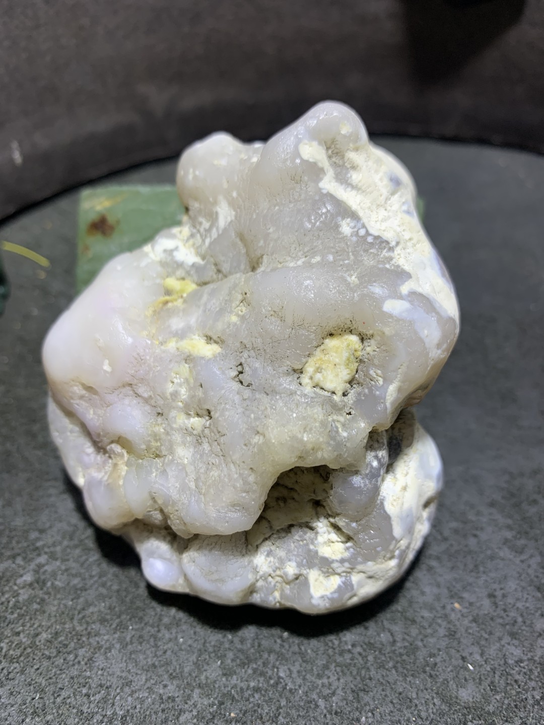 精美天然新疆哈密结晶体高玉化蛋白玉原石一块，