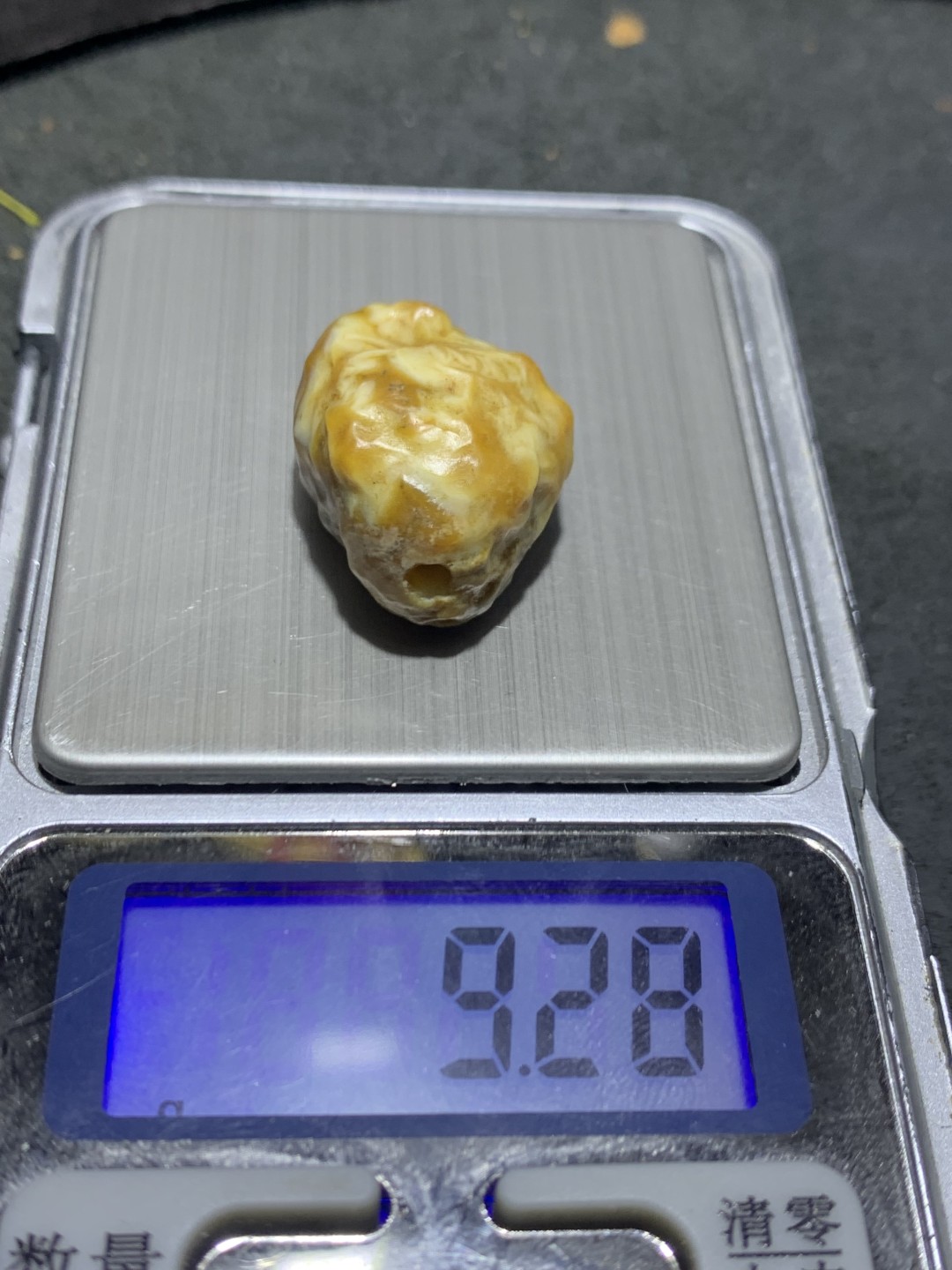 精美罕见高玉化阿拉善飘花筋脉石原石珠子一颗，