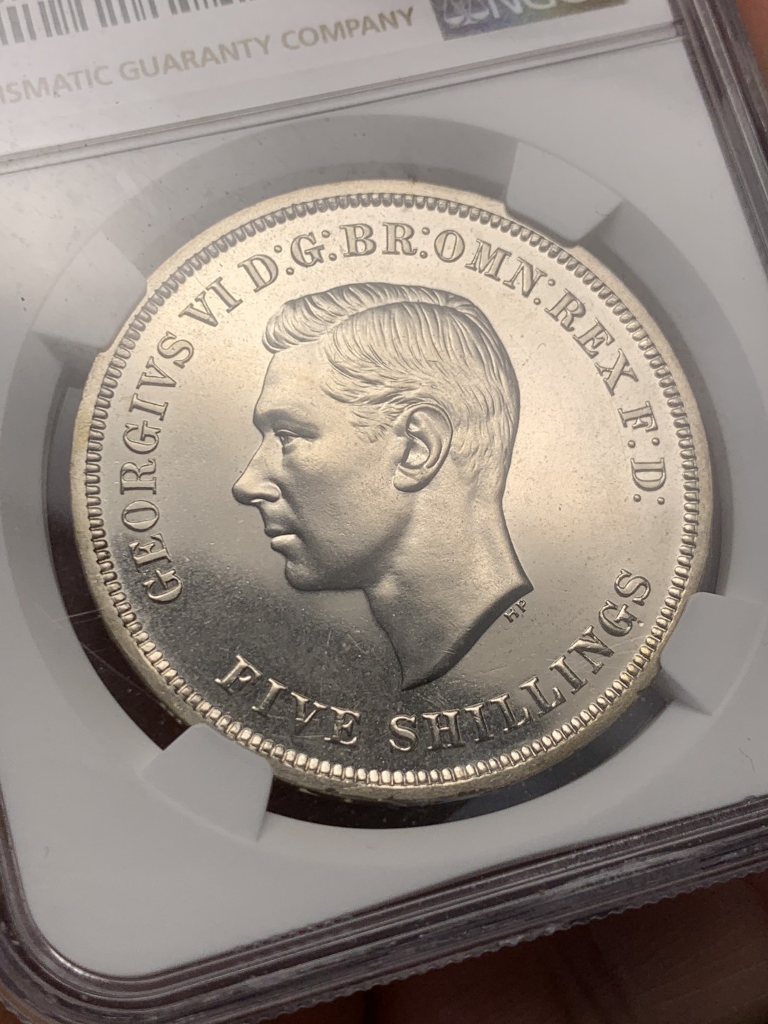 《竞宝斋》第135场-周日，周一连拍 (全场包邮) NGC-PL65 英国 1951年 镍马剑1克朗 高分少见 转光非常漂亮