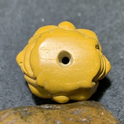 阿拉善玛瑙彩玉双面雕刻罗汉头一个！ 阿拉善玛瑙彩玉双面雕刻罗汉头一个！