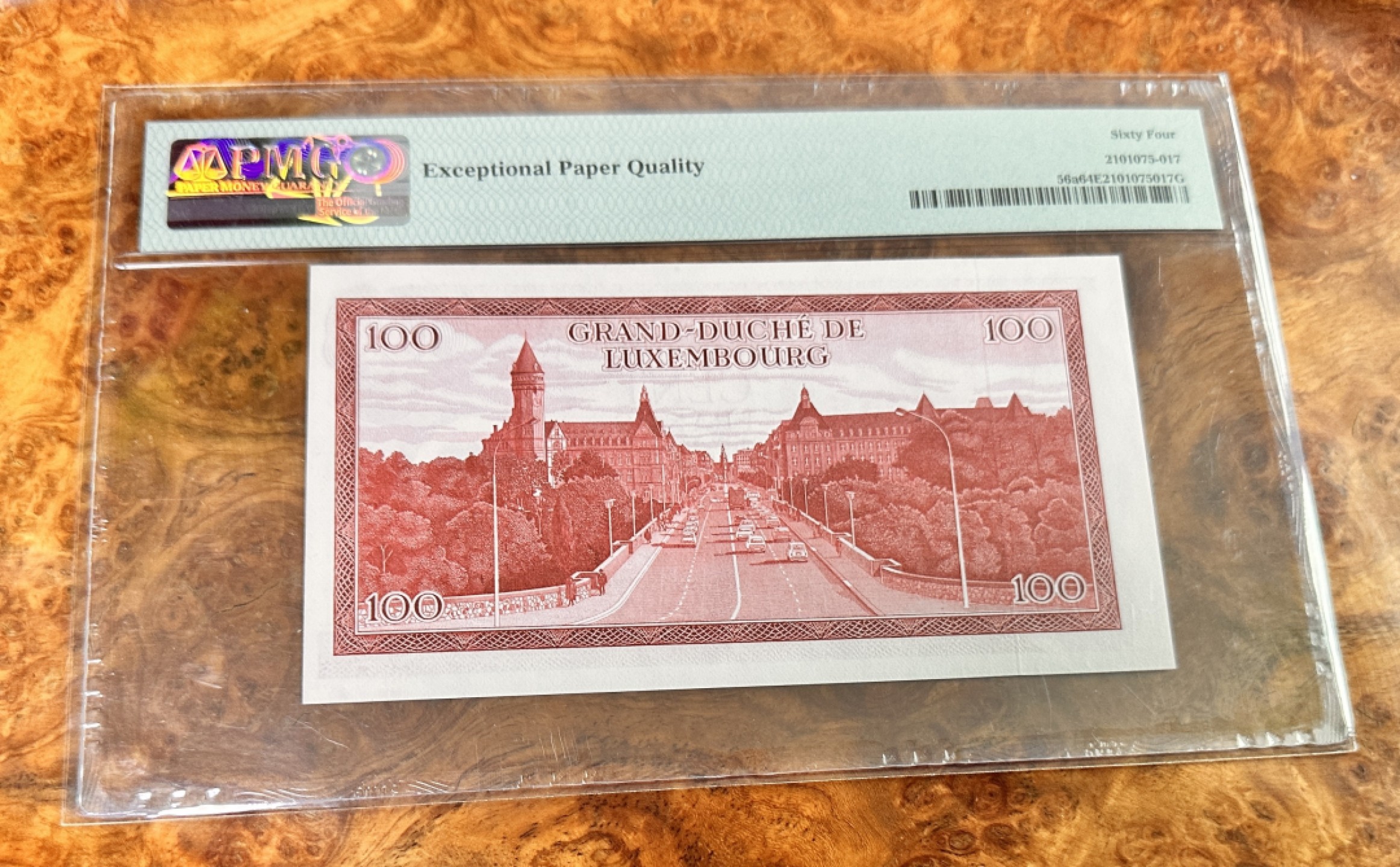 Chase Auction 第17期 - - 外钞、民国钞和人民币混合场！（临时有事，推迟到20号） 1970年卢森堡100法郎，PMG64e！