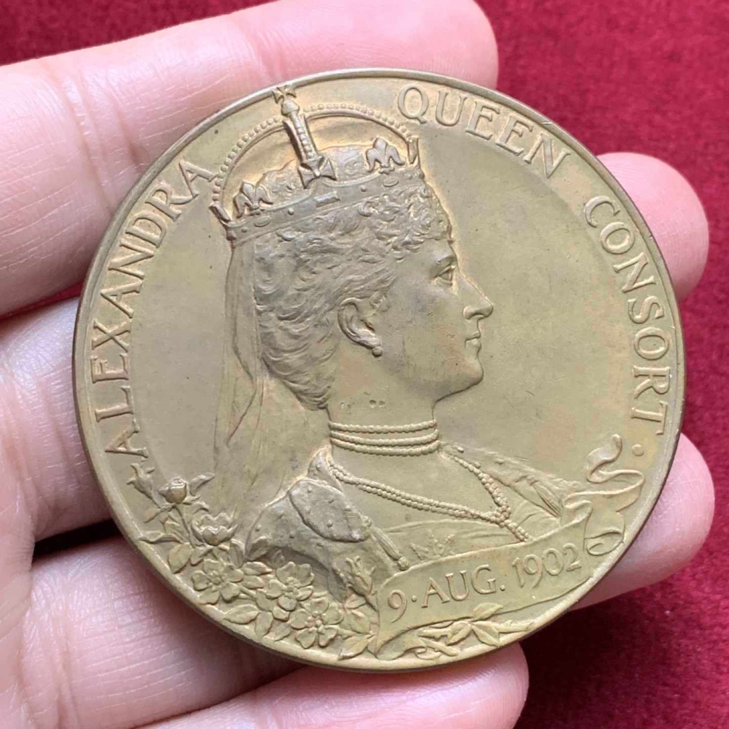 《竞宝斋》第135场-周日，周一连拍 (全场包邮) 1902年英国爱德华七世登基纪念铜章，直径56mm，重量80g，品相非常好