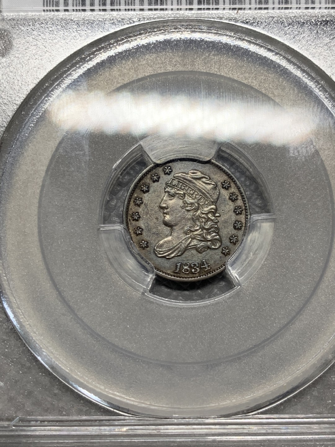 《竞宝斋》第135场-周日，周一连拍 (全场包邮) PCGS AU55 美国 1834年 5分银币 齿边 P厂 美早期少而精 精而贵品种 发行量仅148万 PC往上仅9枚 美系币中罕见咯 该枚PC指导价3177元 58分2002年Goldberg Auctioneers成交价8849元 64分HA2017年80000元