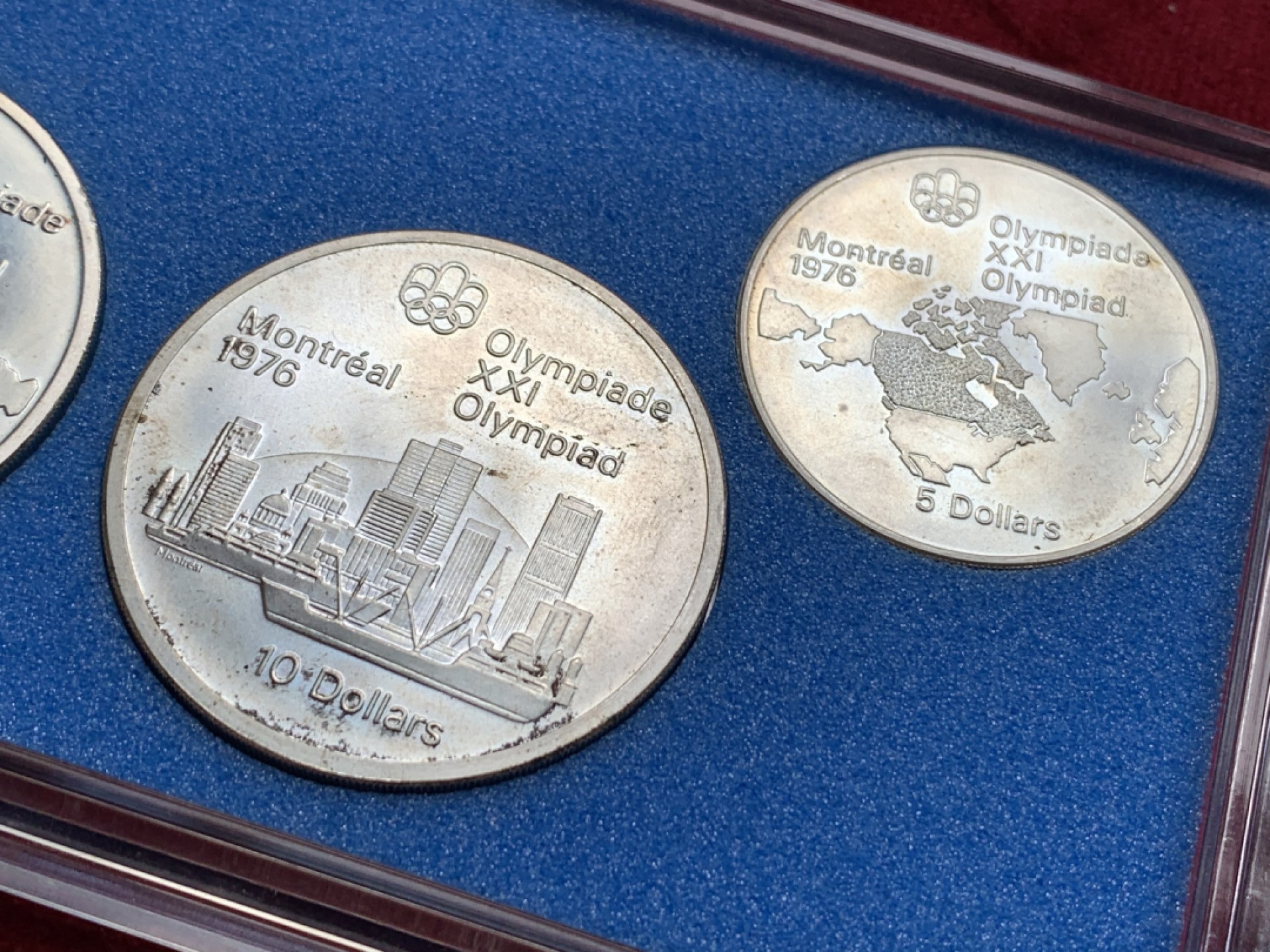 《竞宝斋》第135场-周日，周一连拍 (全场包邮) 1976 加拿大 奥运会纪念大银币一套 4枚一共重145.8克925高银 水晶原盒套装 首次见到
