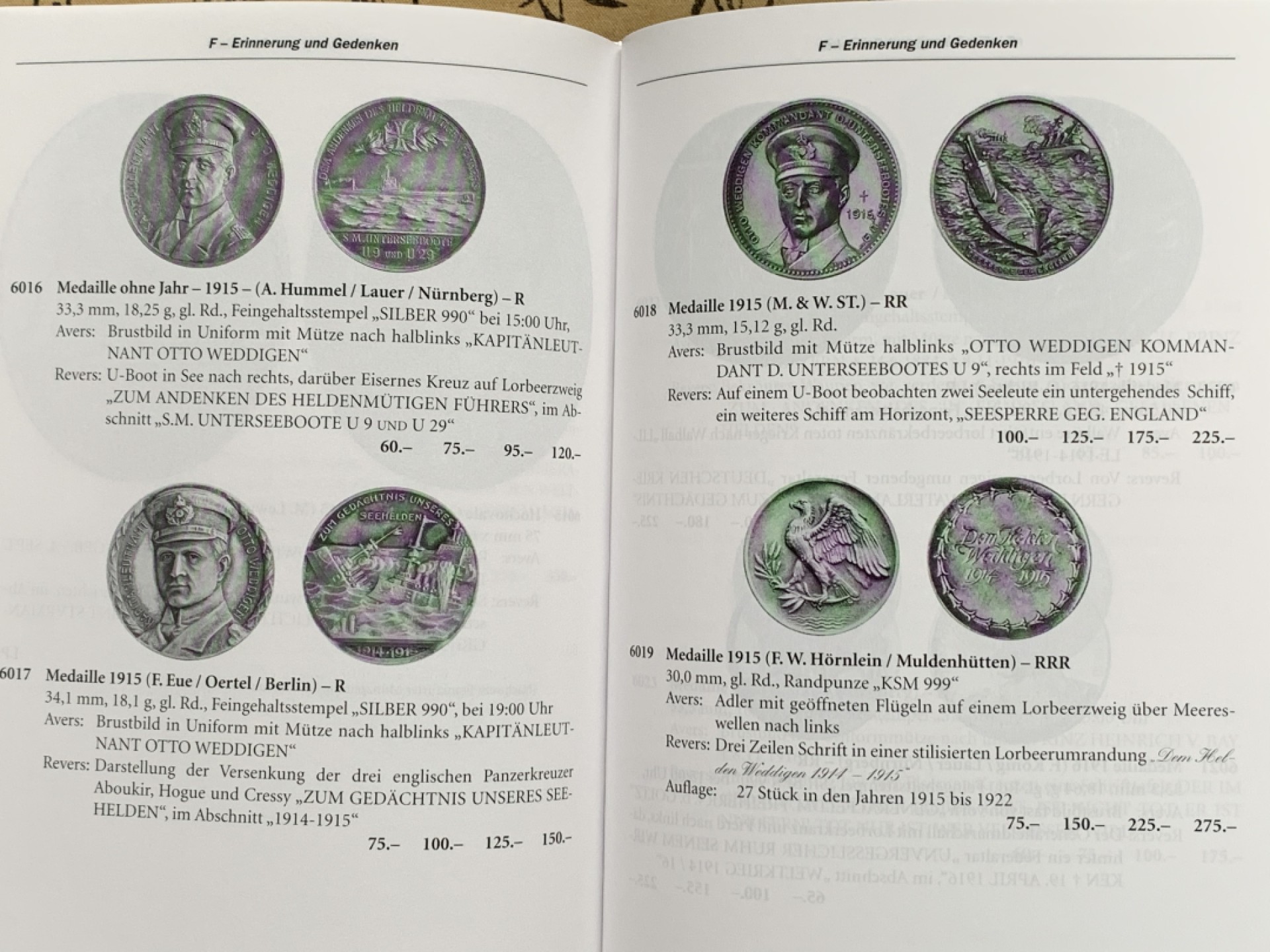 《竞宝斋》第135场-周日，周一连拍 (全场包邮) 全新 德国一战银章目录 权威目录 PCGS/NGC评级参考目录 塑封刚拆