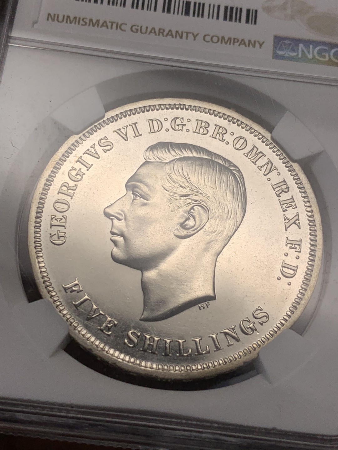 《竞宝斋》第135场-周日，周一连拍 (全场包邮) NGC-PL65 英国 1951年 镍马剑1克朗 高分少见 转光非常漂亮