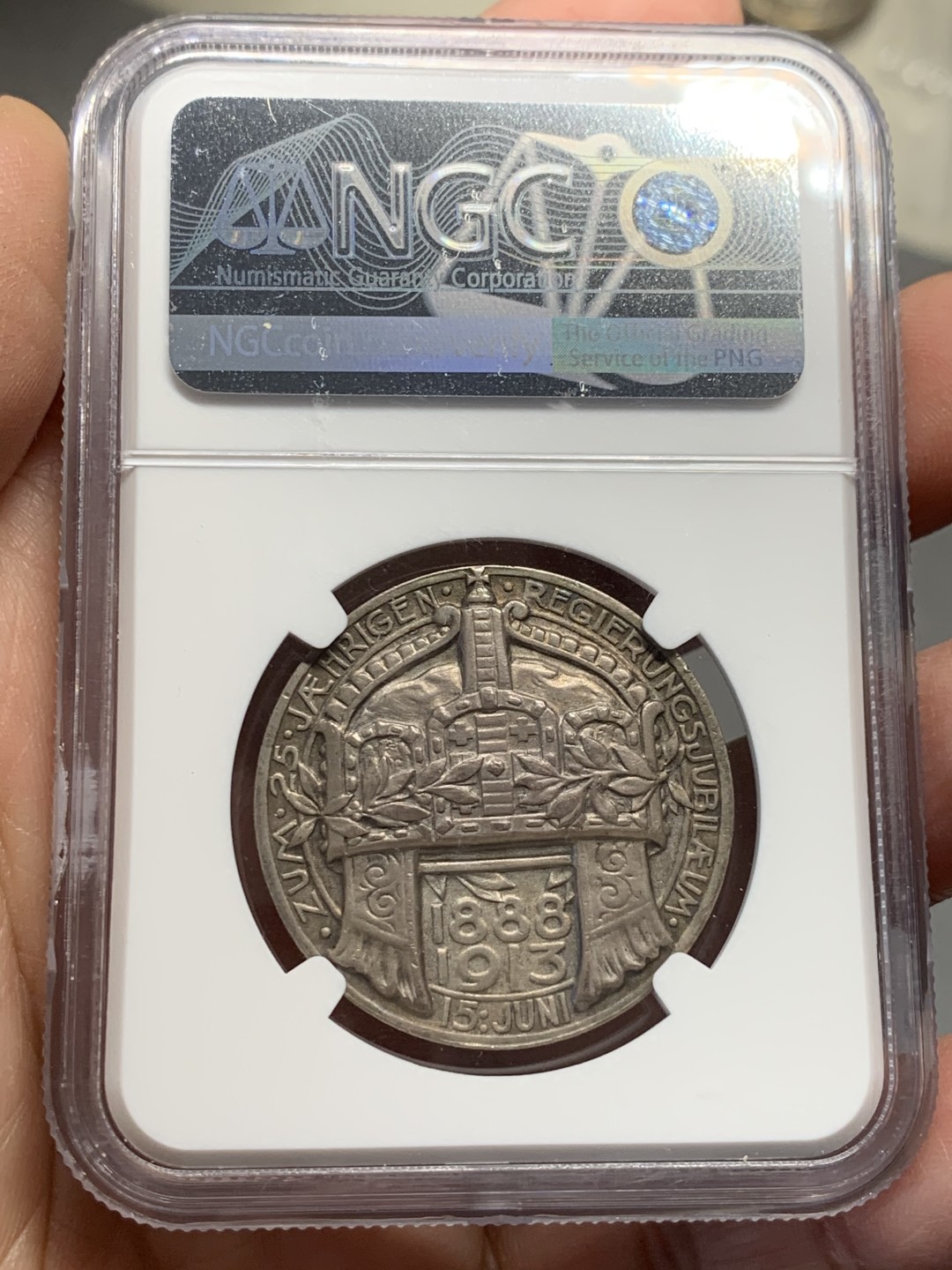 《竞宝斋》第135场-周日，周一连拍 (全场包邮) NGC-AU58 1913年 德皇威廉二世加冕25周年纪念银章 原味欧洲灰包浆，皇冠面状态出色