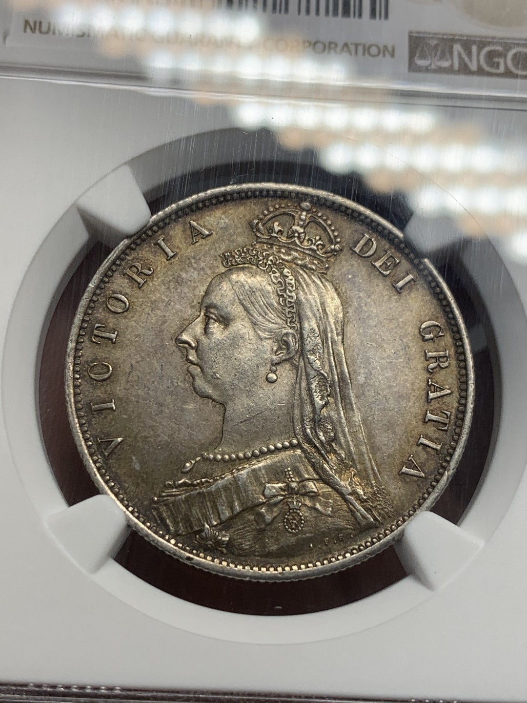 《竞宝斋》第135场-周日，周一连拍 (全场包邮) NGC AU55 1887英国维多利亚半克朗 双面原味带彩 状态不错