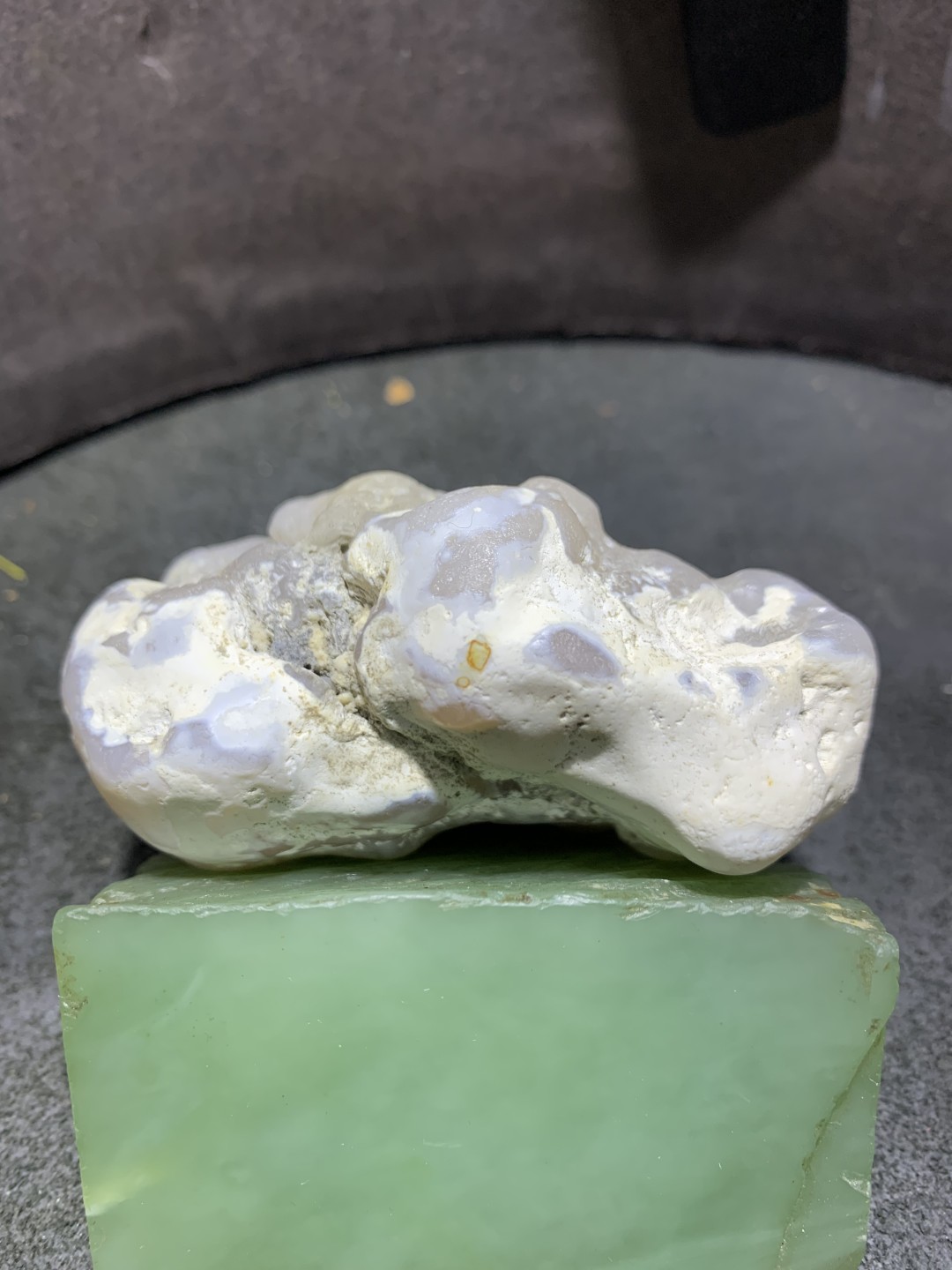 精美天然新疆哈密结晶体高玉化蛋白玉原石一块，