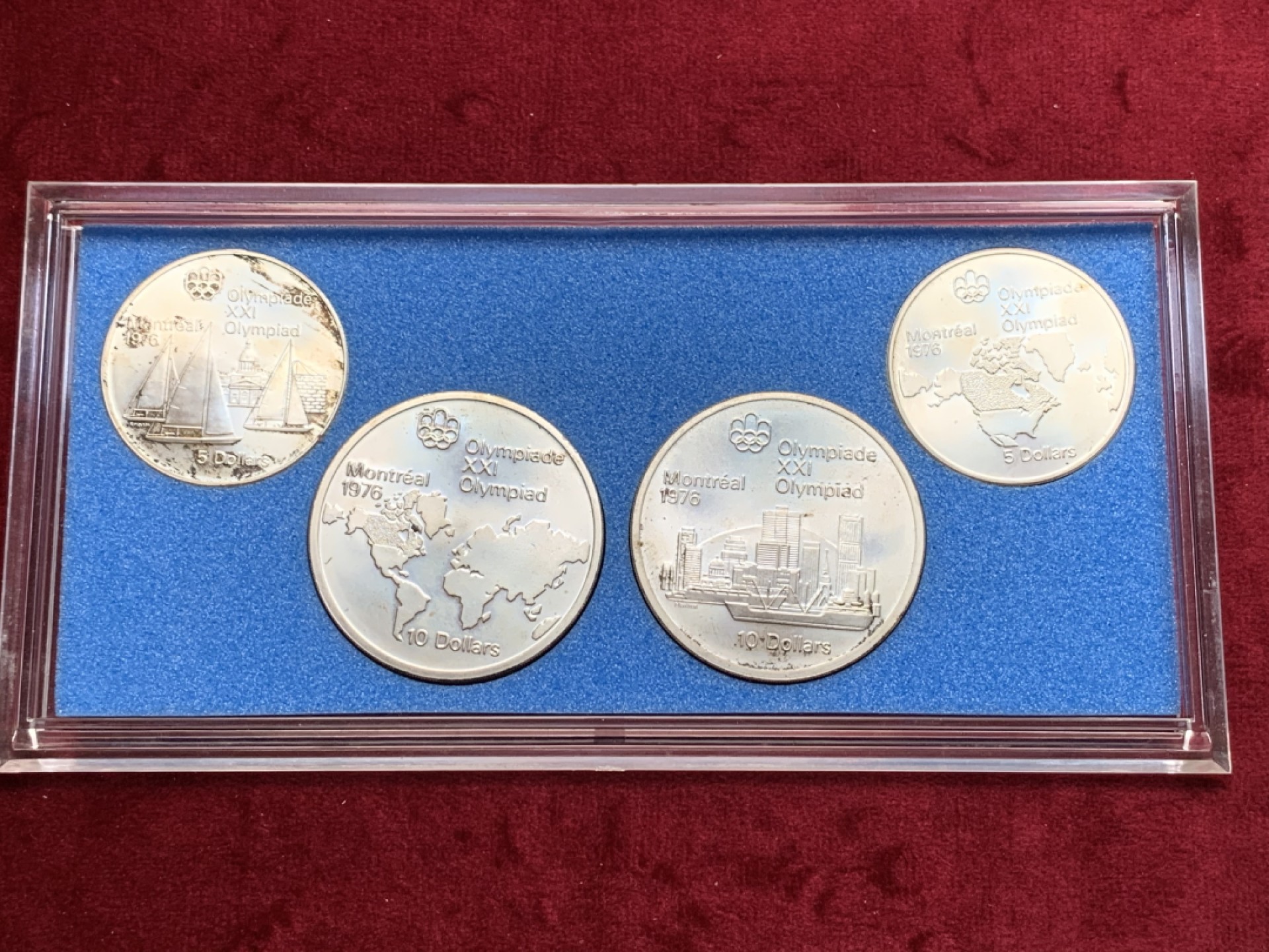 《竞宝斋》第135场-周日，周一连拍 (全场包邮) 1976 加拿大 奥运会纪念大银币一套 4枚一共重145.8克925高银 水晶原盒套装 首次见到