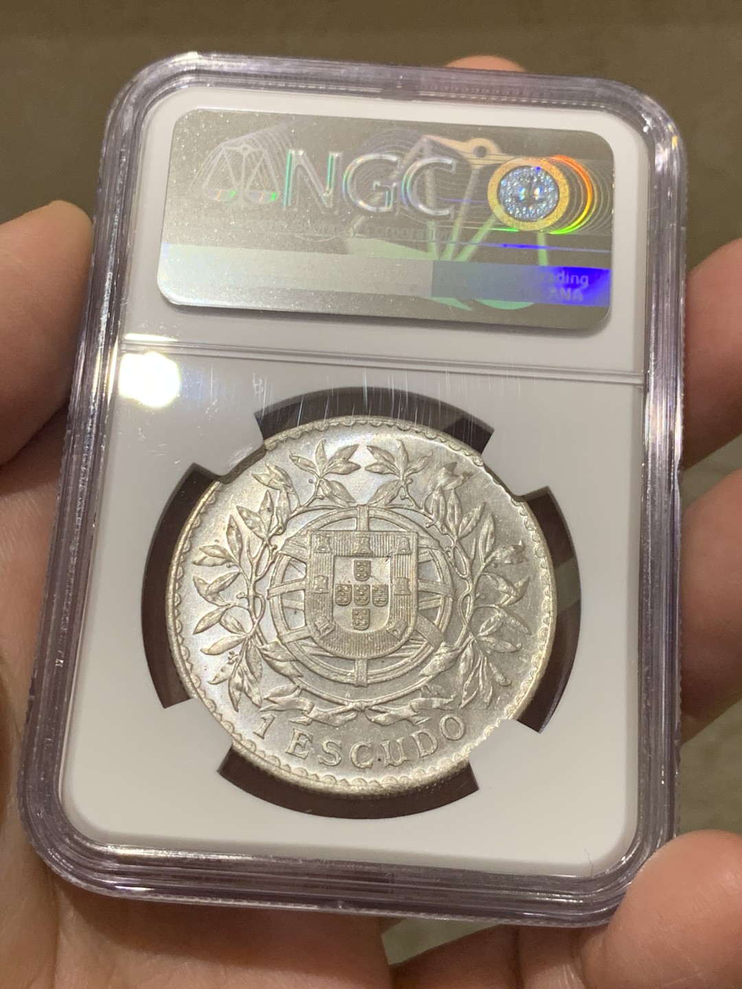 《竞宝斋》第135场-周日，周一连拍 (全场包邮) NGC-MS63 葡萄牙1916年 自由女神1埃斯库多 大银币