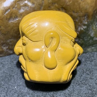 阿拉善玛瑙彩玉双面雕刻罗汉头一个！ 阿拉善玛瑙彩玉双面雕刻罗汉头一个！