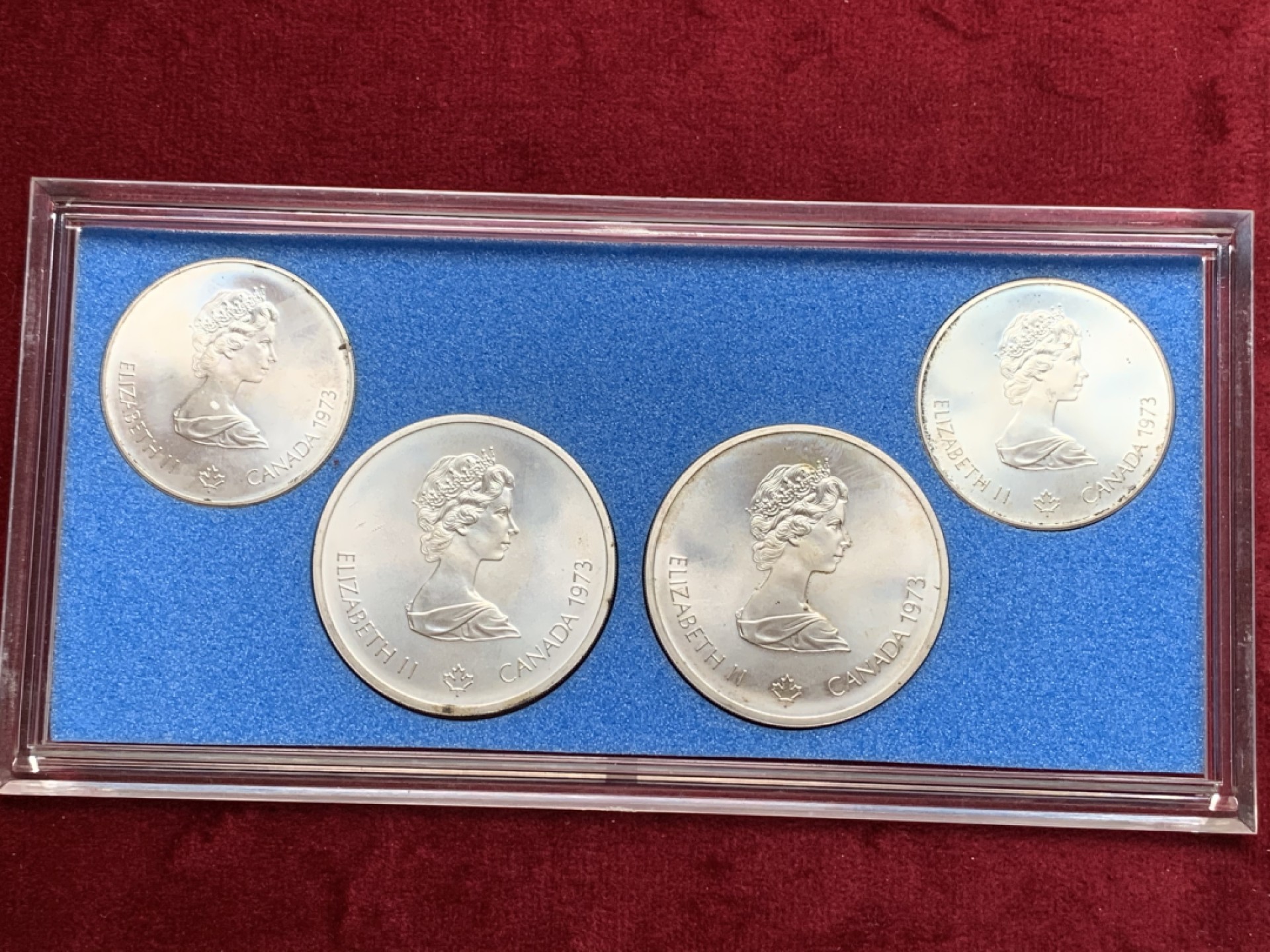 《竞宝斋》第135场-周日，周一连拍 (全场包邮) 1976 加拿大 奥运会纪念大银币一套 4枚一共重145.8克925高银 水晶原盒套装 首次见到