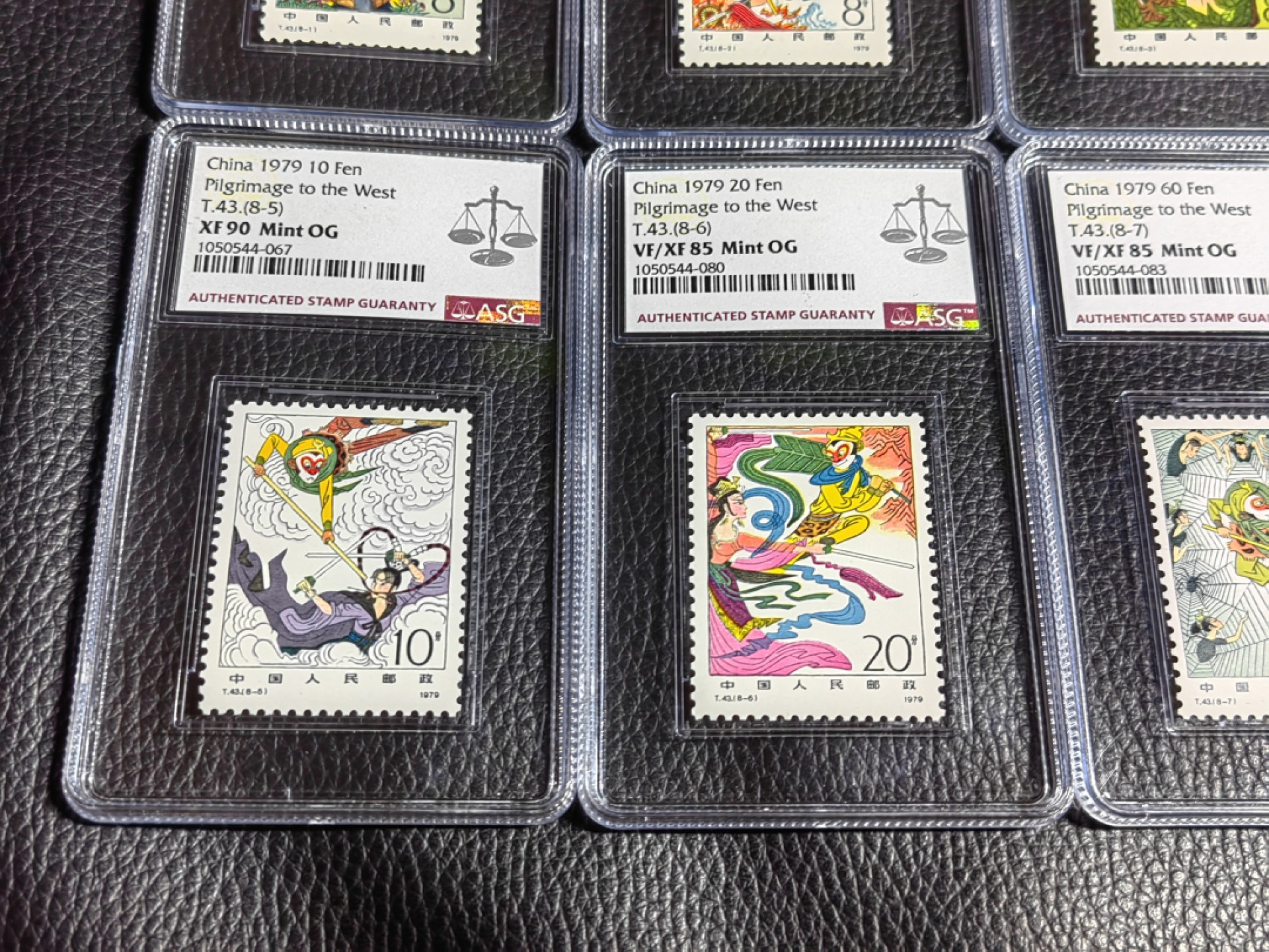 洪涛臻品批发群  精选邮票限时拍卖第一百七十五期 T43西游记新全  ASG评级  5枚90，3枚85，均OG。最严格时期一次性出分，一手货，藏家首选。家喻户晓的精品西游记，混分超高性价比，单单评级费就要800块，配分必备。喜欢不要错过