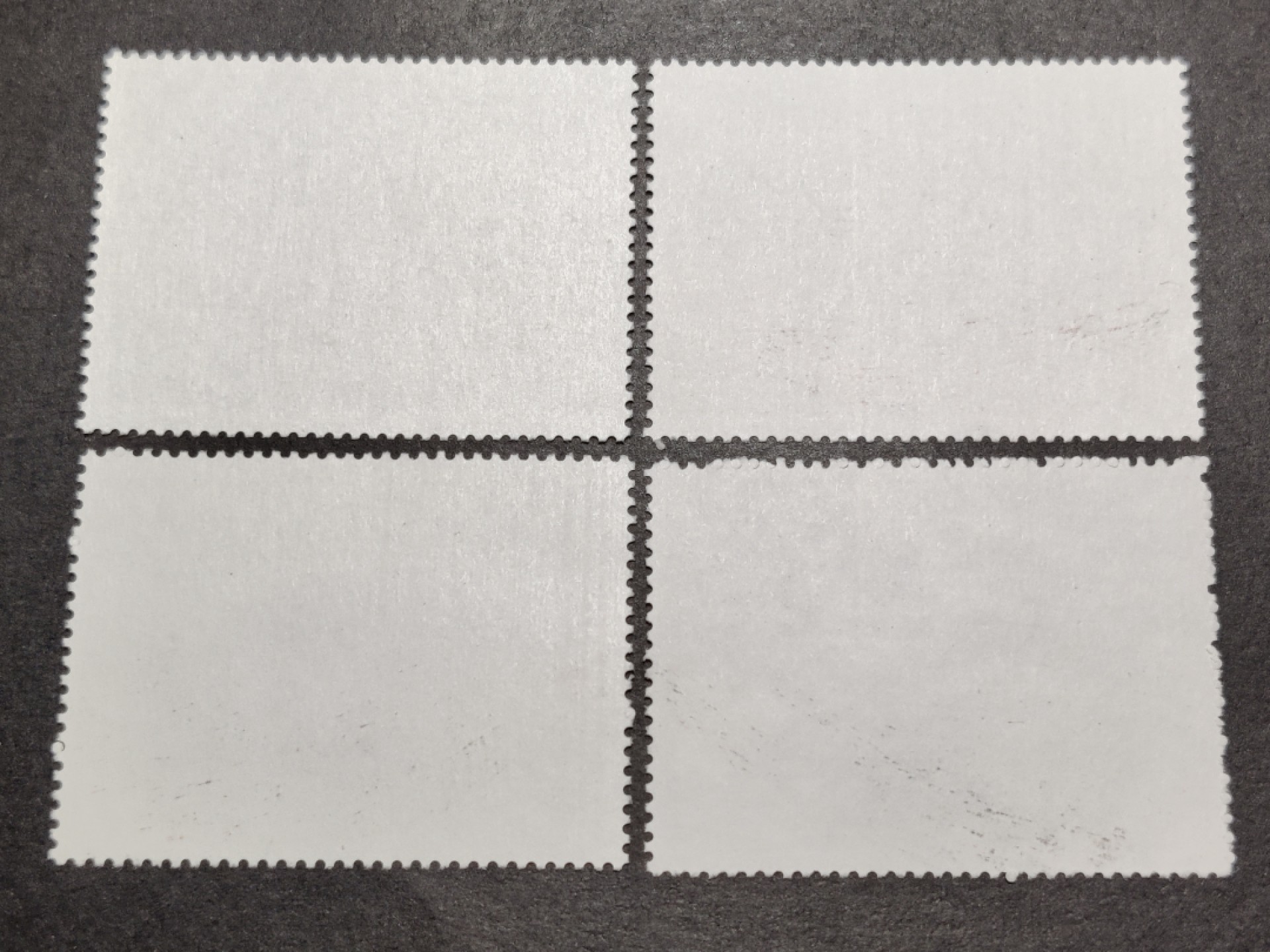 洪涛臻品批发群  精选邮票限时拍卖第二百零六期 T126壁画二 新全套 完美过灯! 原胶润白 面色鲜艳 票生挺！齿孔粒粒饱满！评级票品质！