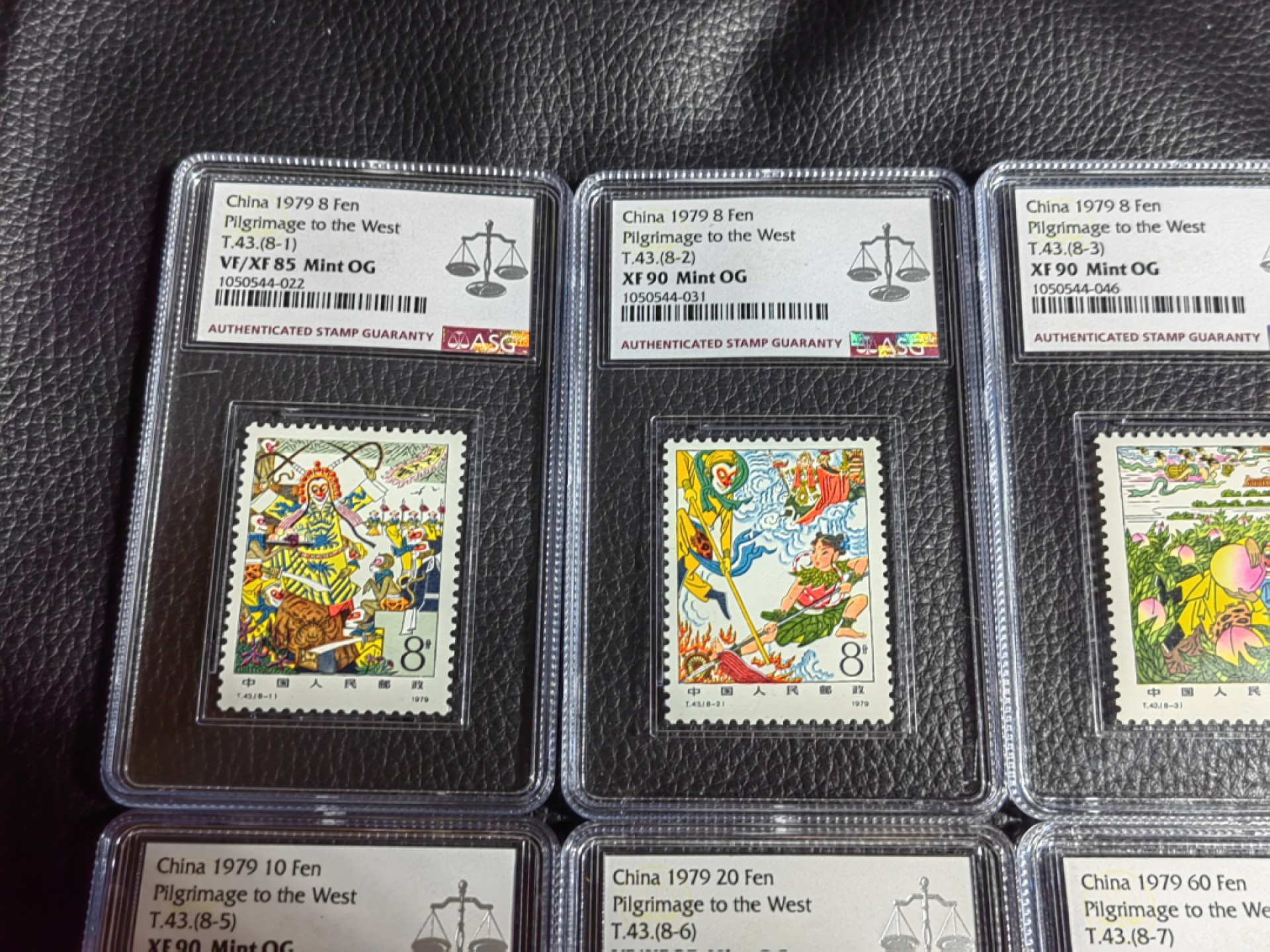 洪涛臻品批发群  精选邮票限时拍卖第一百七十五期 T43西游记新全  ASG评级  5枚90，3枚85，均OG。最严格时期一次性出分，一手货，藏家首选。家喻户晓的精品西游记，混分超高性价比，单单评级费就要800块，配分必备。喜欢不要错过