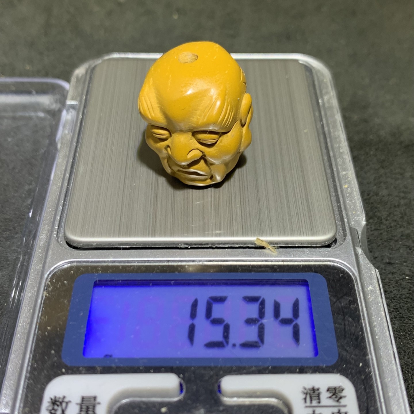 阿拉善玛瑙彩玉双面雕刻罗汉头一个！