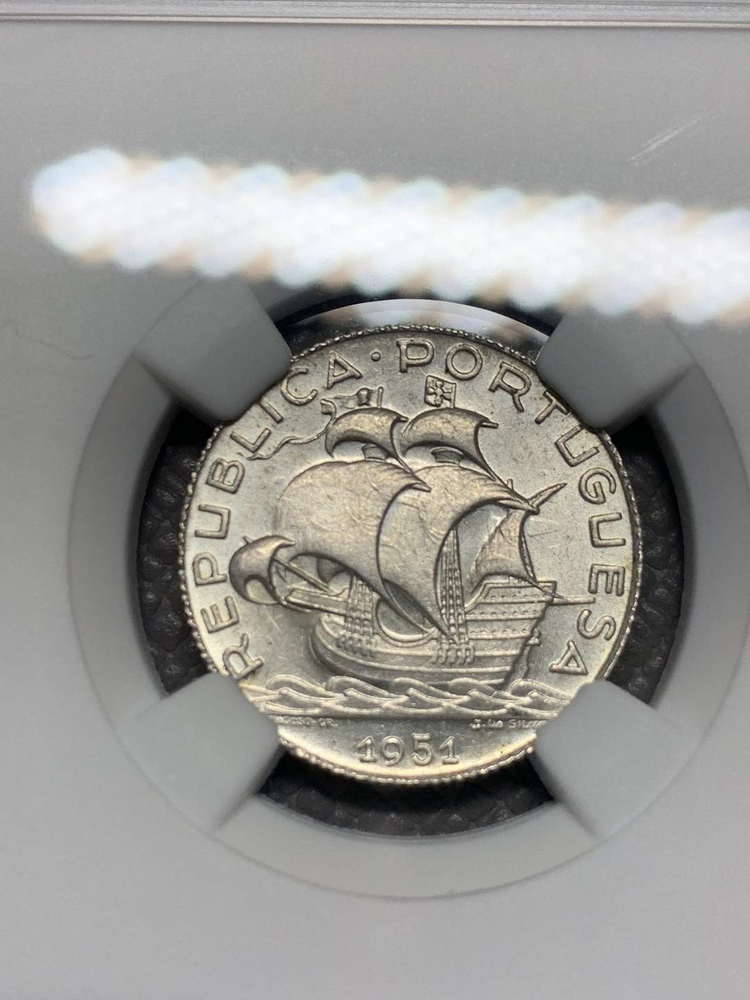 《竞宝斋》第135场-周日，周一连拍 (全场包邮) NGC-MS63 葡萄牙1951年 2.5埃斯库多大帆船银币