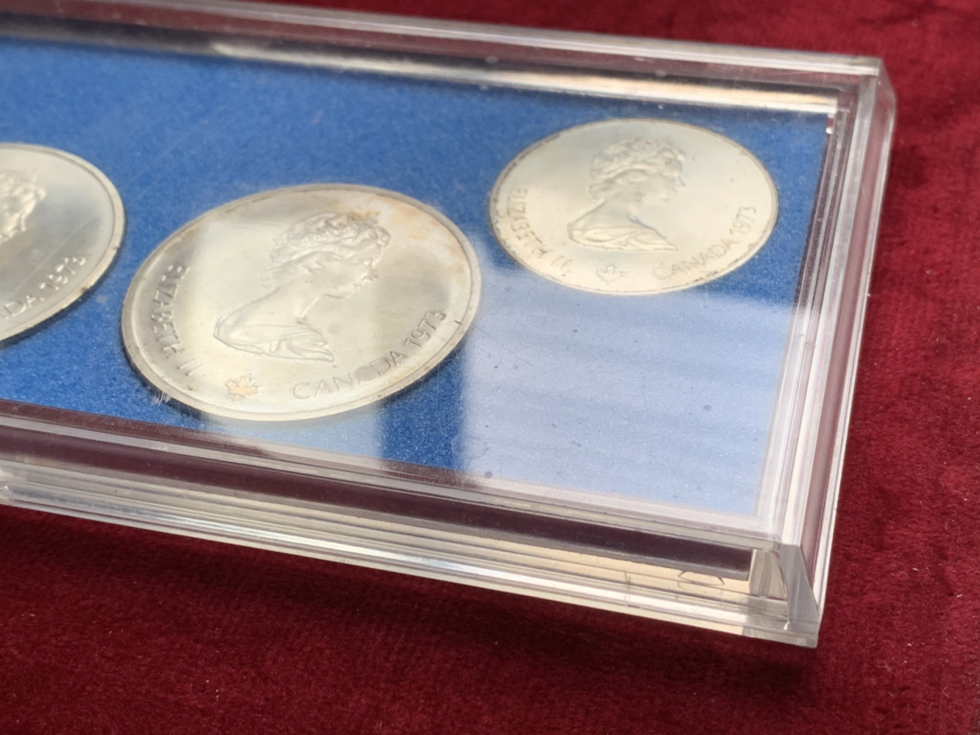 《竞宝斋》第135场-周日，周一连拍 (全场包邮) 1976 加拿大 奥运会纪念大银币一套 4枚一共重145.8克925高银 水晶原盒套装 首次见到