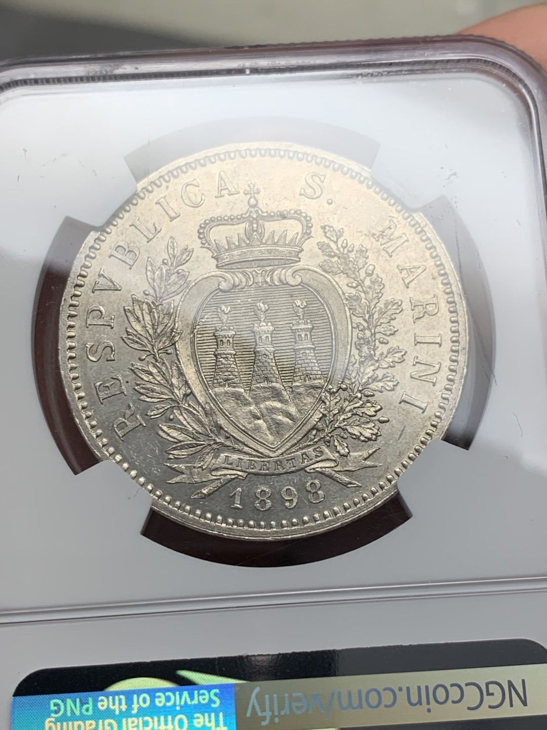 《竞宝斋》第135场-周日，周一连拍 (全场包邮) NGC MS61 圣马力诺 1898年R 5里拉 银币外拍热门品种