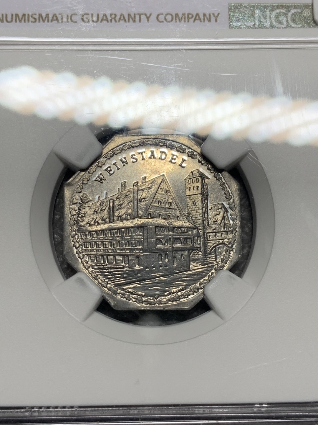 《竞宝斋》第135场-周日，周一连拍 (全场包邮) NGC MS64 德国 纽伦堡 1920年 紧急状态币 20盆尼 景观不错