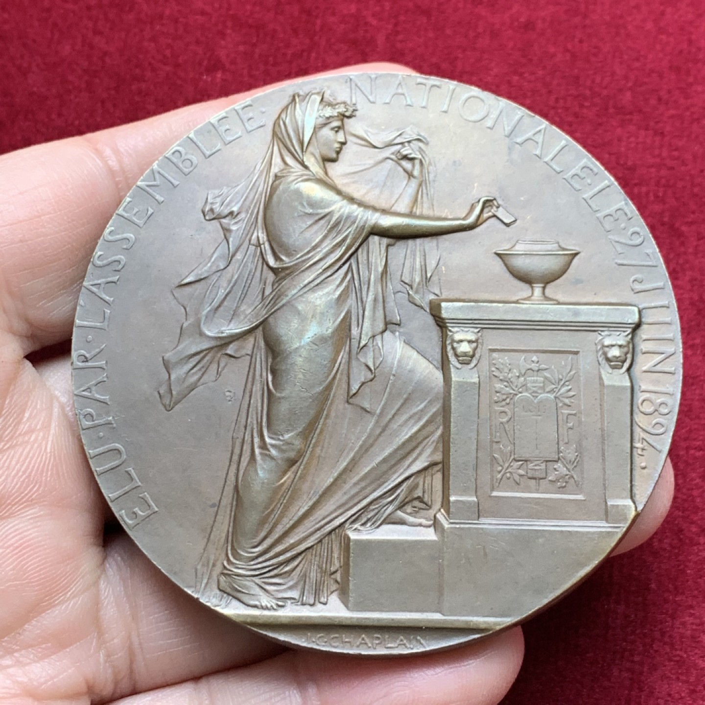 《竞宝斋》第135场-周日，周一连拍 (全场包邮) 1894年法国总统系列-佩里埃总统大铜章，直径68mm，重量136g